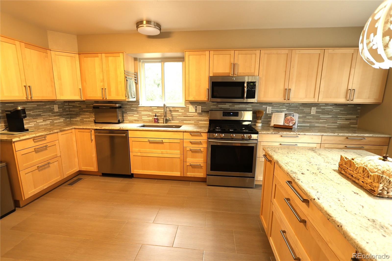 MLS Image #5 for 3713 w union avenue,denver, Colorado