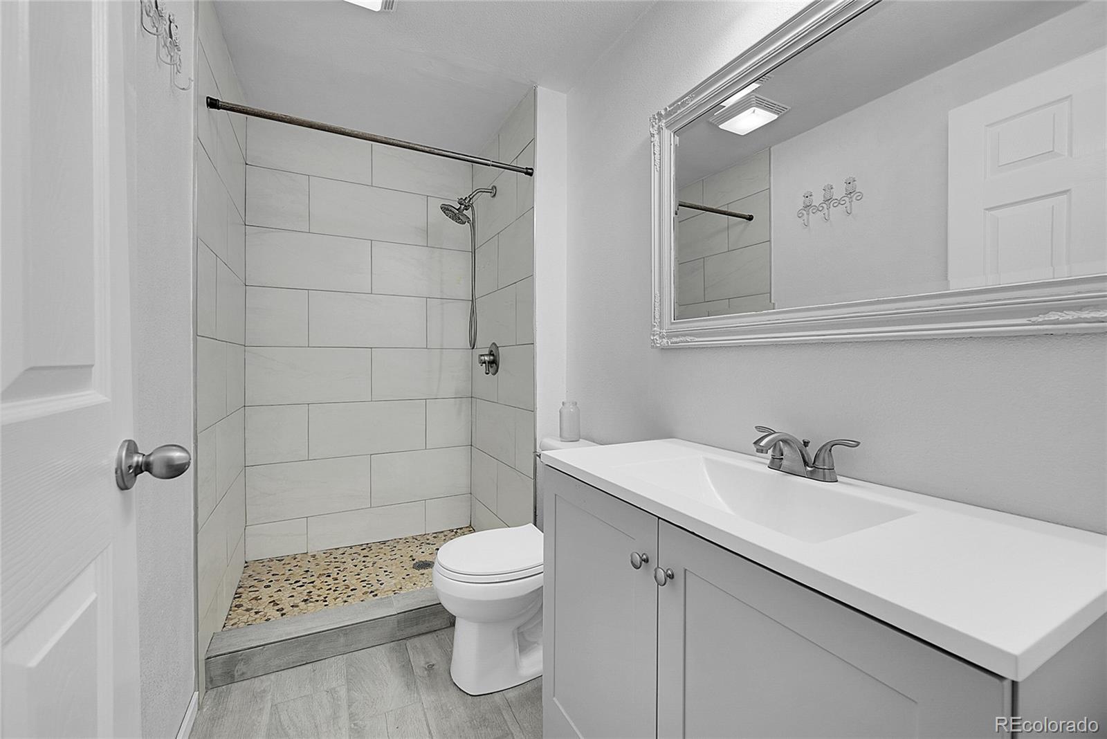 MLS Image #39 for 5255 s waco street,centennial, Colorado