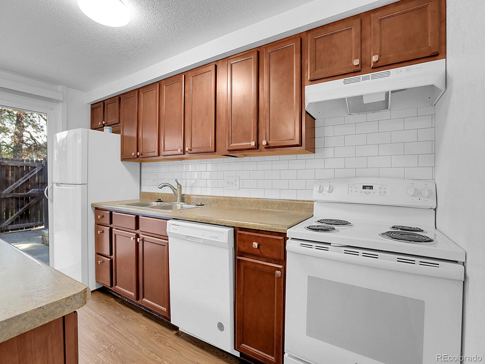 MLS Image #6 for 5225  balsam street 7,arvada, Colorado