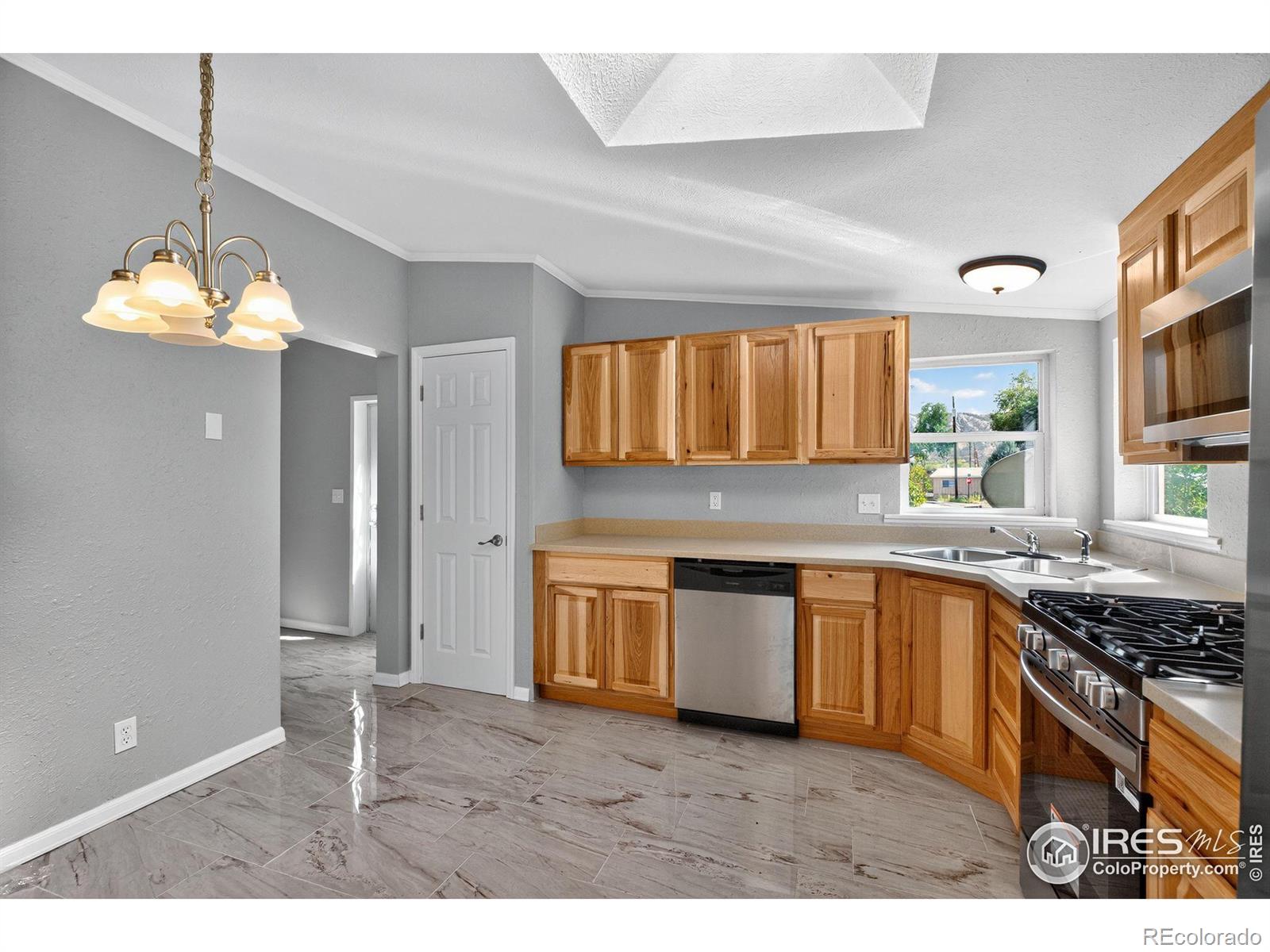 MLS Image #8 for 381 w 5th street,rifle, Colorado