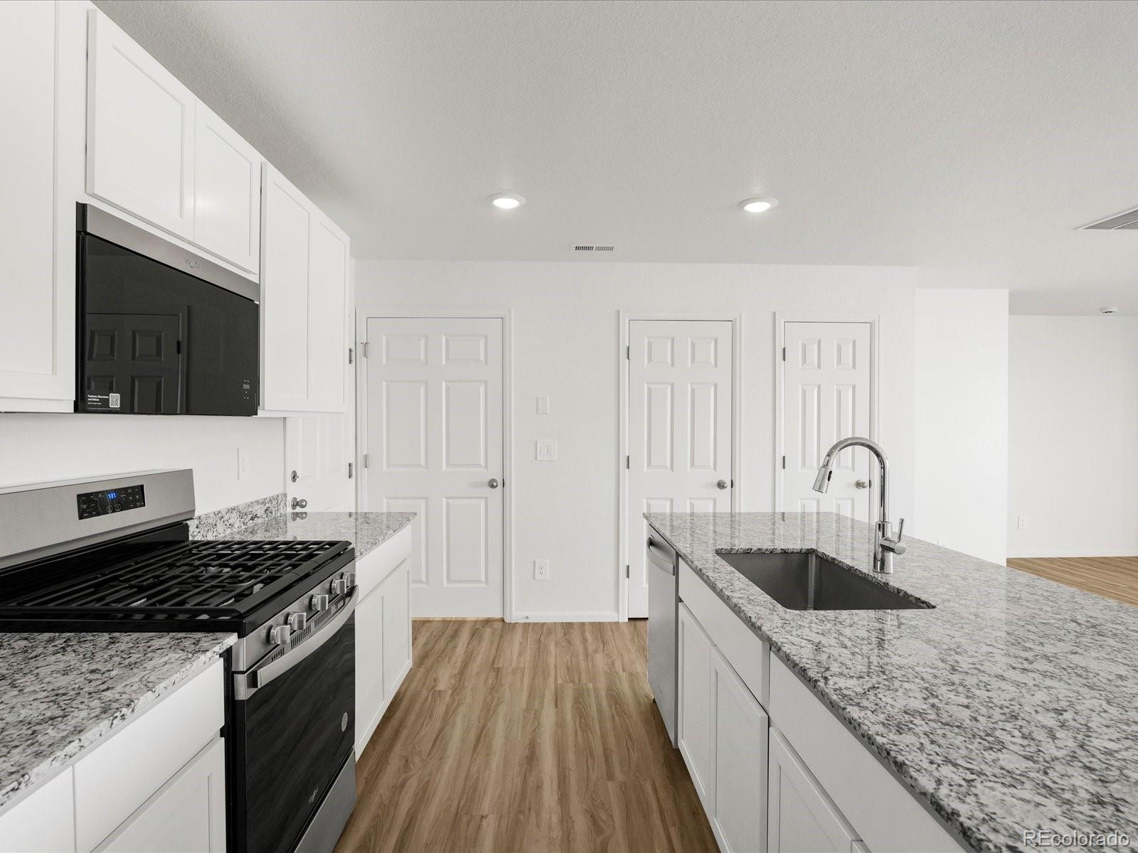 MLS Image #9 for 21117 e 65th avenue,aurora, Colorado