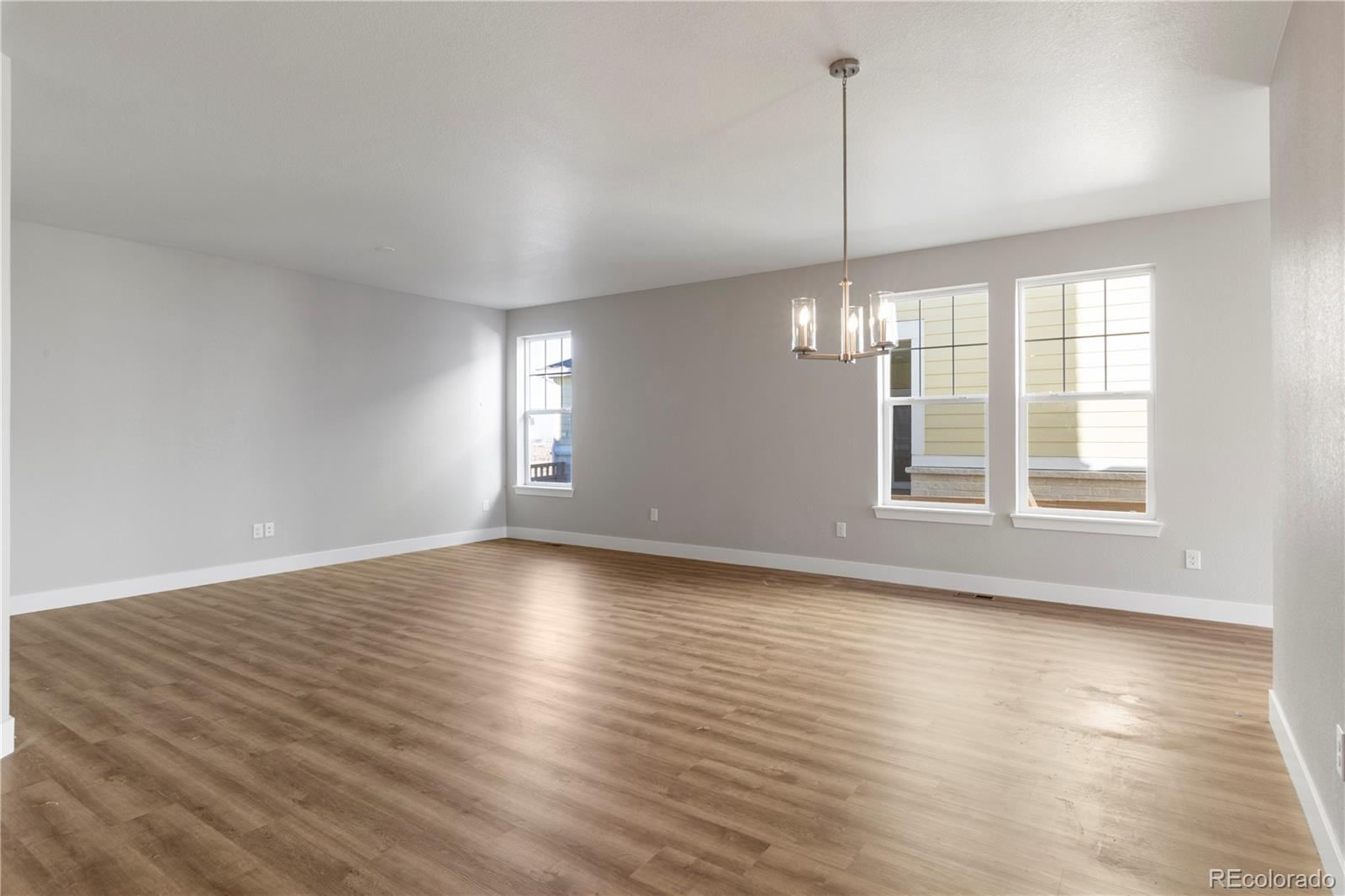 MLS Image #10 for 24197 e 53rd drive,aurora, Colorado