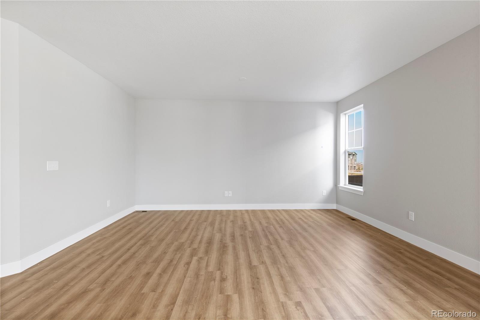 MLS Image #12 for 24197 e 53rd drive,aurora, Colorado