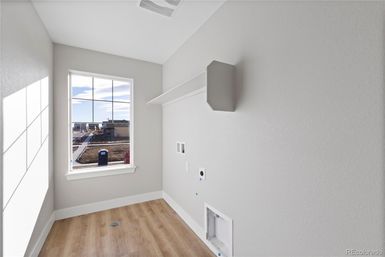 MLS Image #18 for 24197 e 53rd drive,aurora, Colorado
