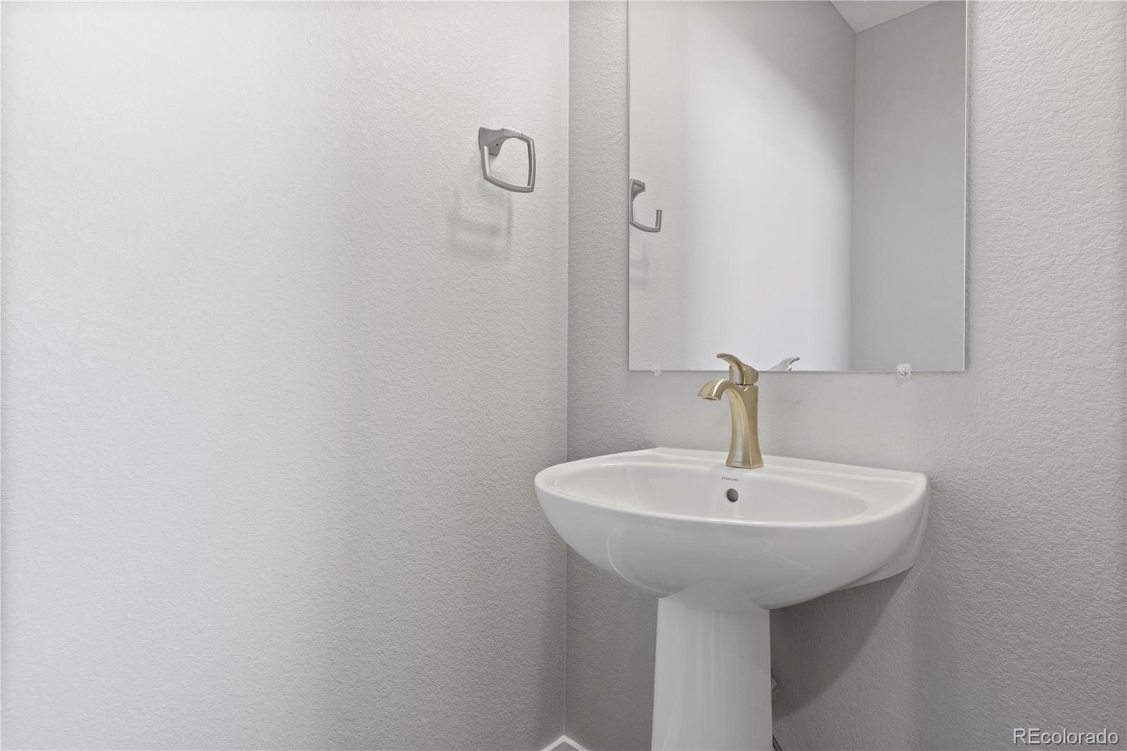 MLS Image #22 for 24197 e 53rd drive,aurora, Colorado