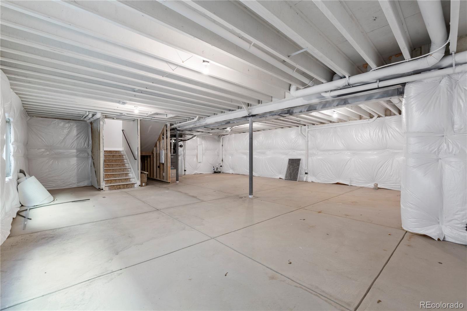 MLS Image #23 for 24197 e 53rd drive,aurora, Colorado