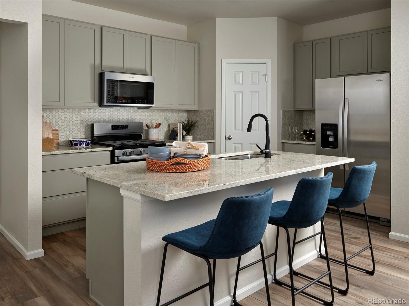 MLS Image #5 for 749 n shawnee street,aurora, Colorado