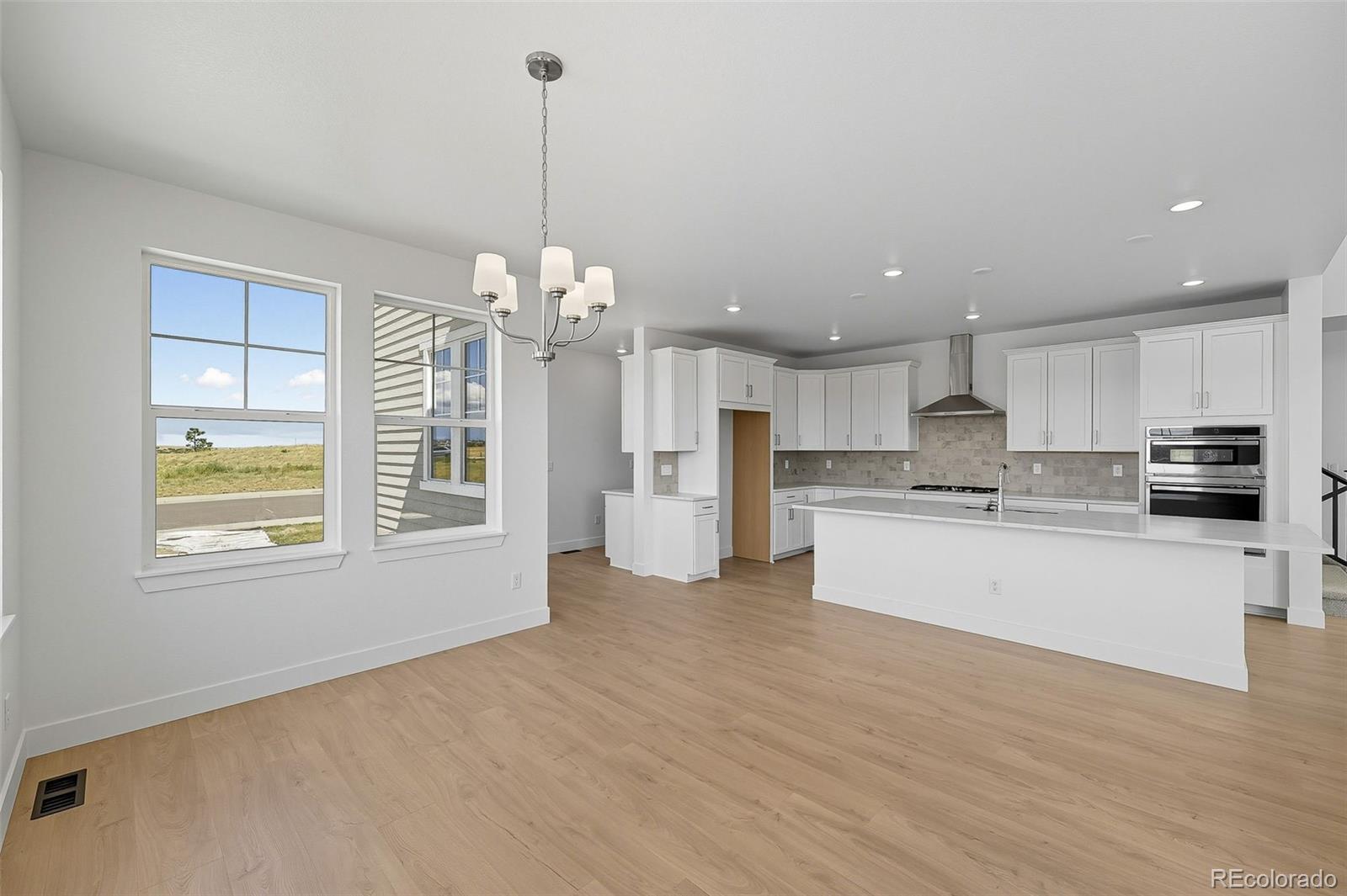 MLS Image #11 for 3993  breakcamp court,castle rock, Colorado