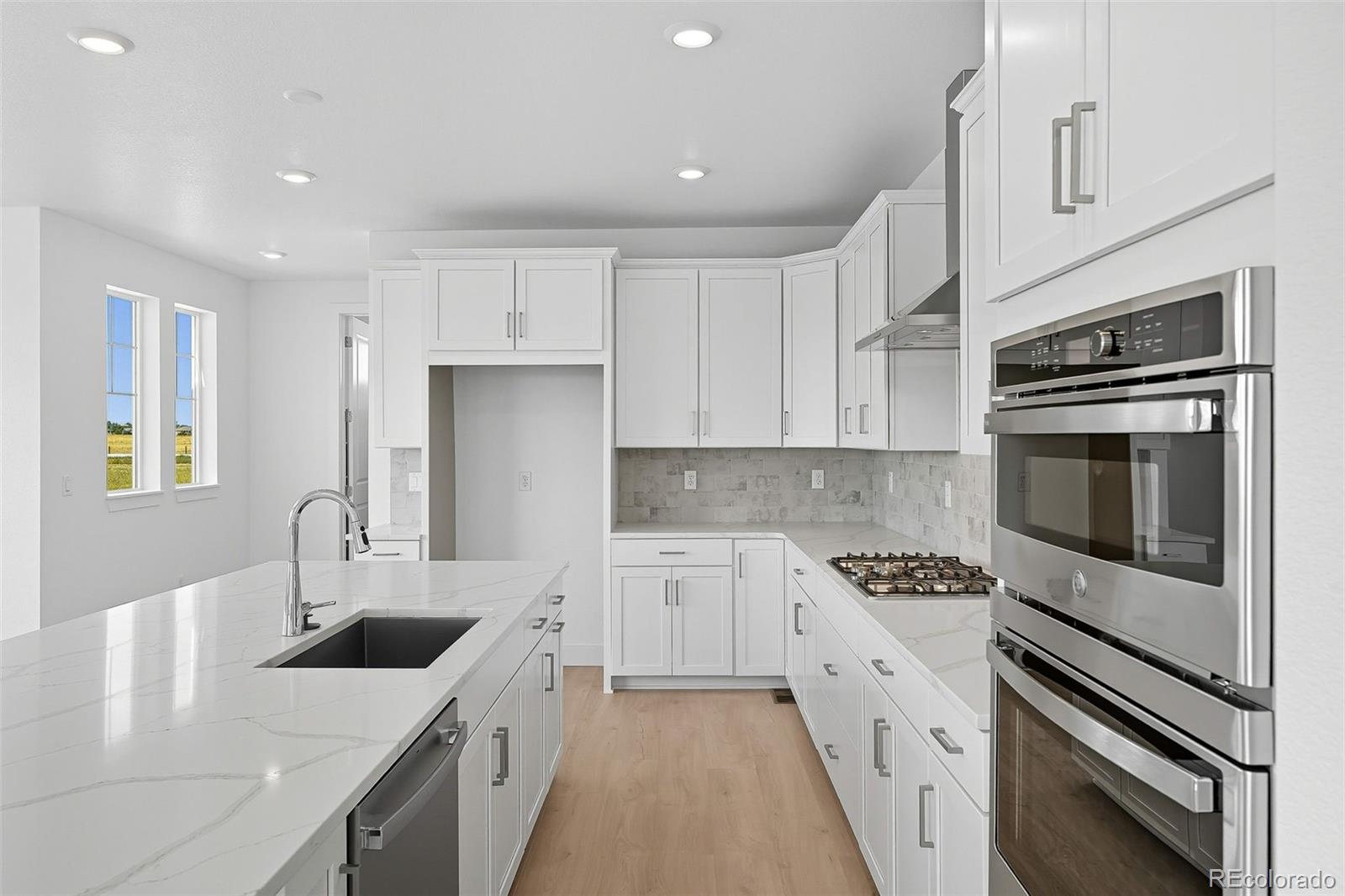 MLS Image #13 for 3993  breakcamp court,castle rock, Colorado