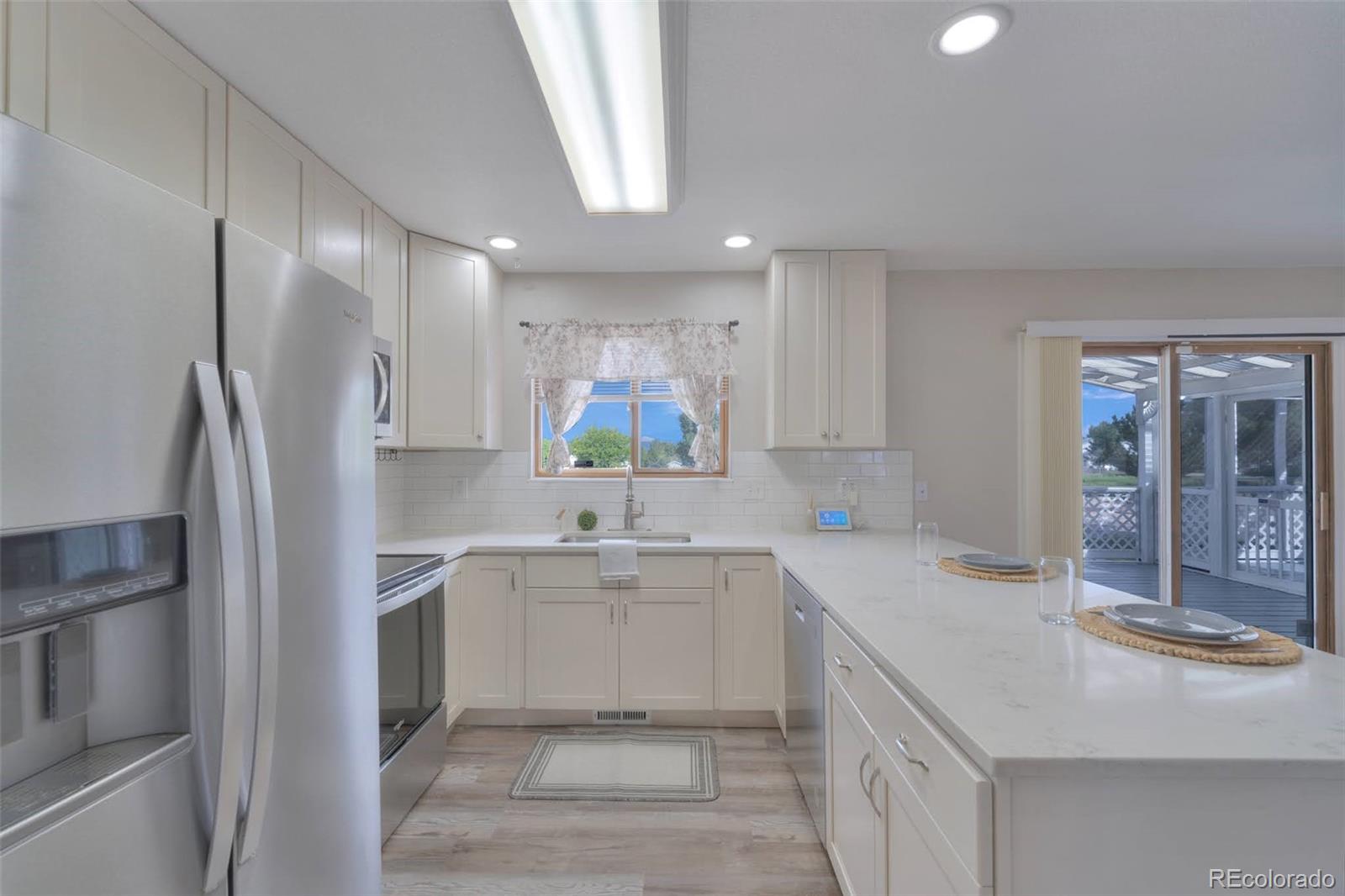 MLS Image #10 for 293 w hahns peak avenue,pueblo west, Colorado