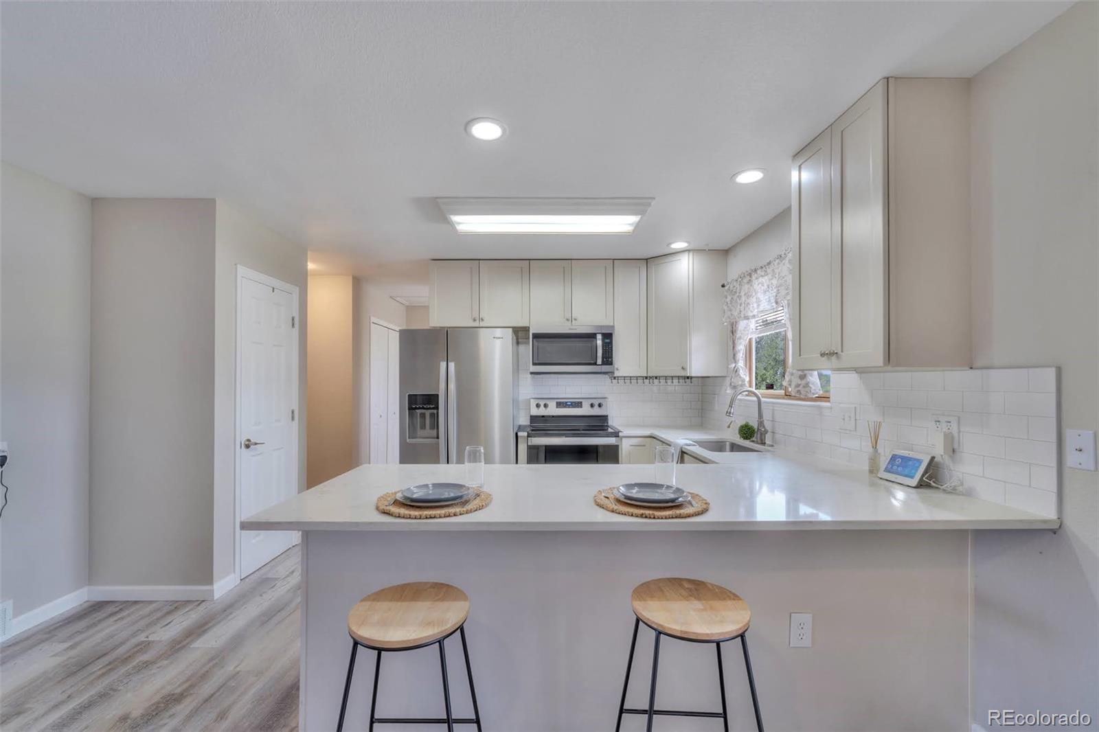 MLS Image #8 for 293 w hahns peak avenue,pueblo west, Colorado