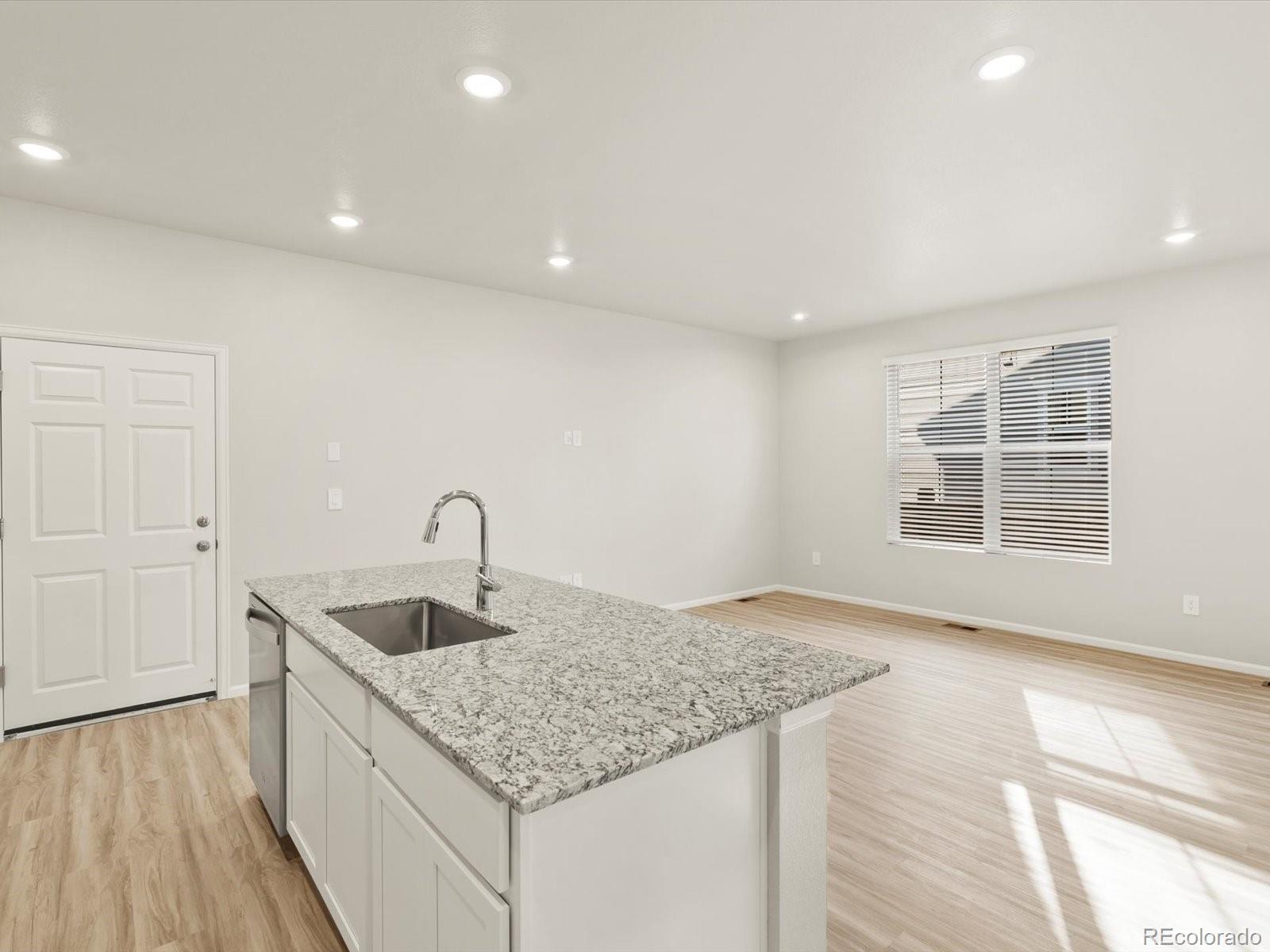 MLS Image #11 for 22480 e 8th avenue,aurora, Colorado