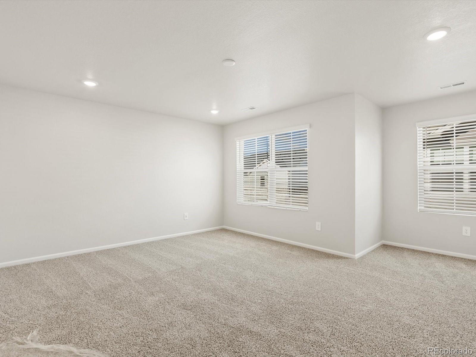 MLS Image #19 for 22480 e 8th avenue,aurora, Colorado