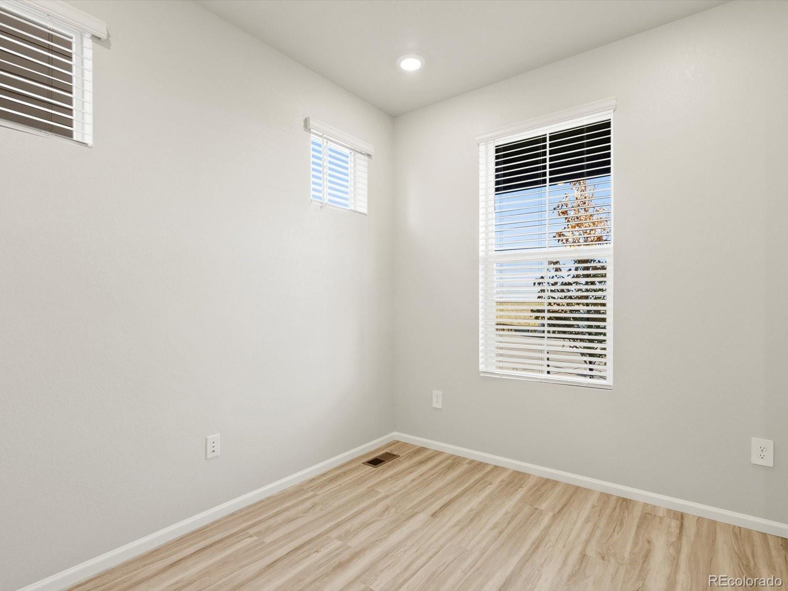 MLS Image #3 for 22480 e 8th avenue,aurora, Colorado
