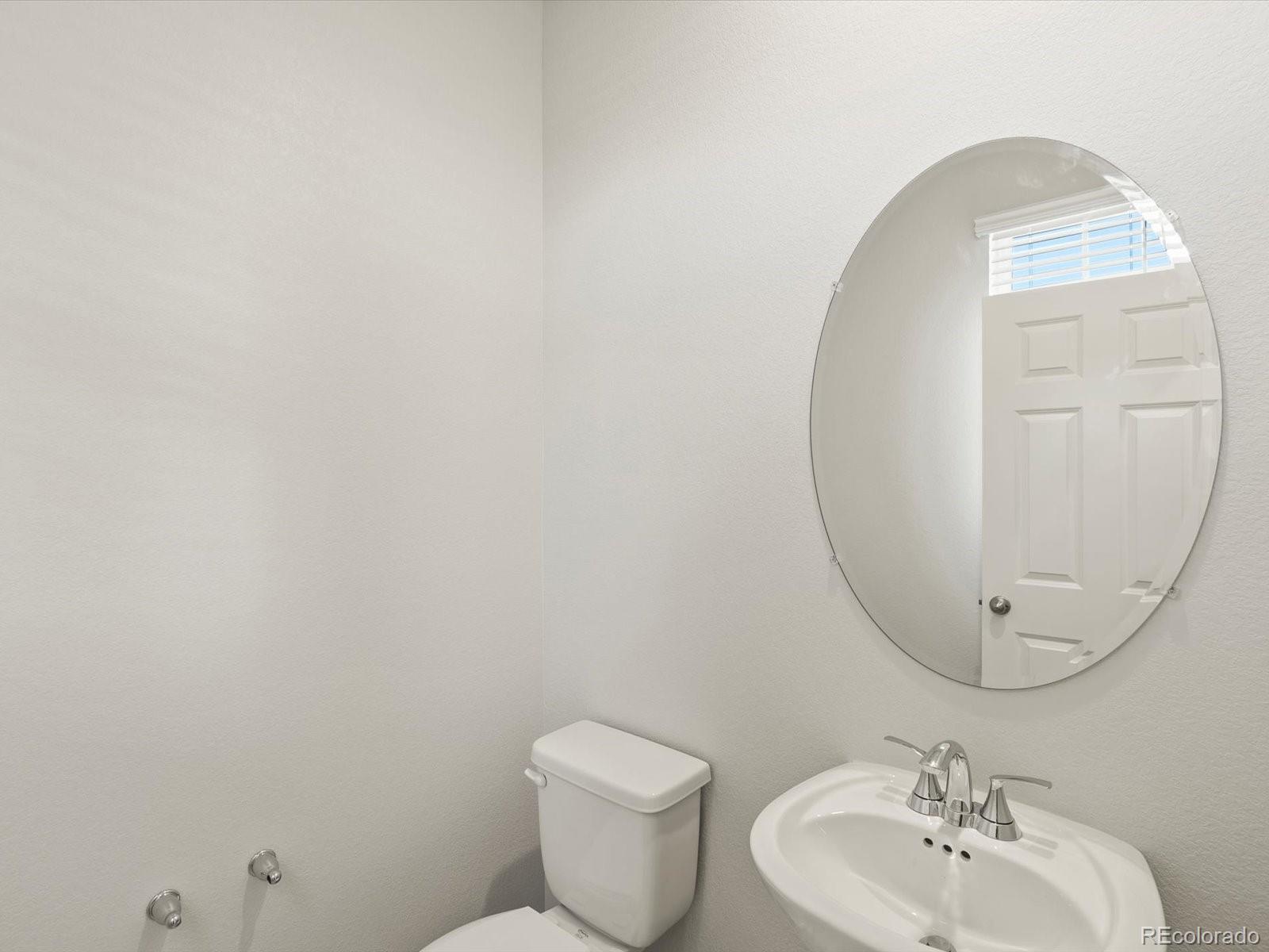 MLS Image #4 for 22480 e 8th avenue,aurora, Colorado