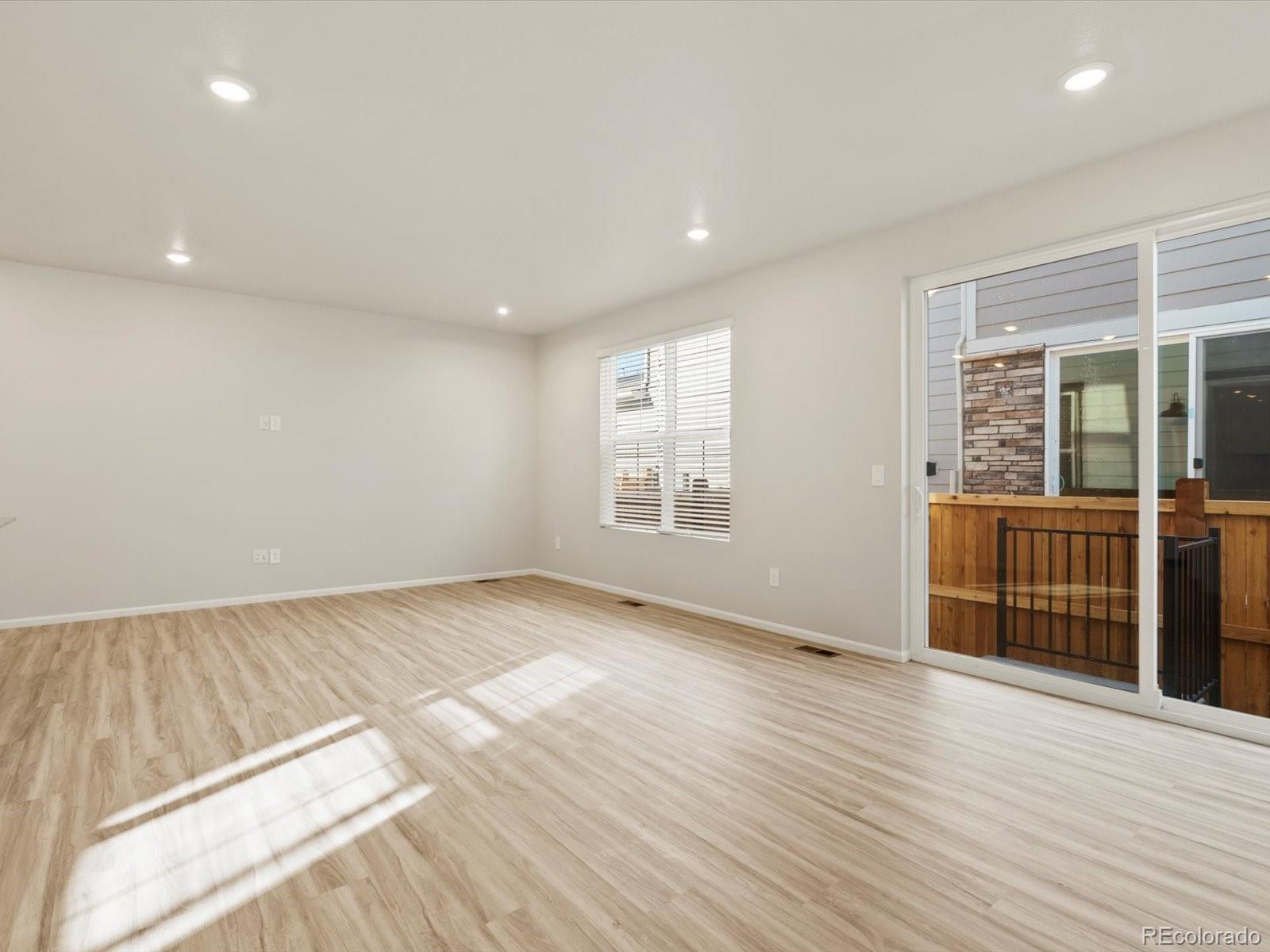 MLS Image #5 for 22480 e 8th avenue,aurora, Colorado