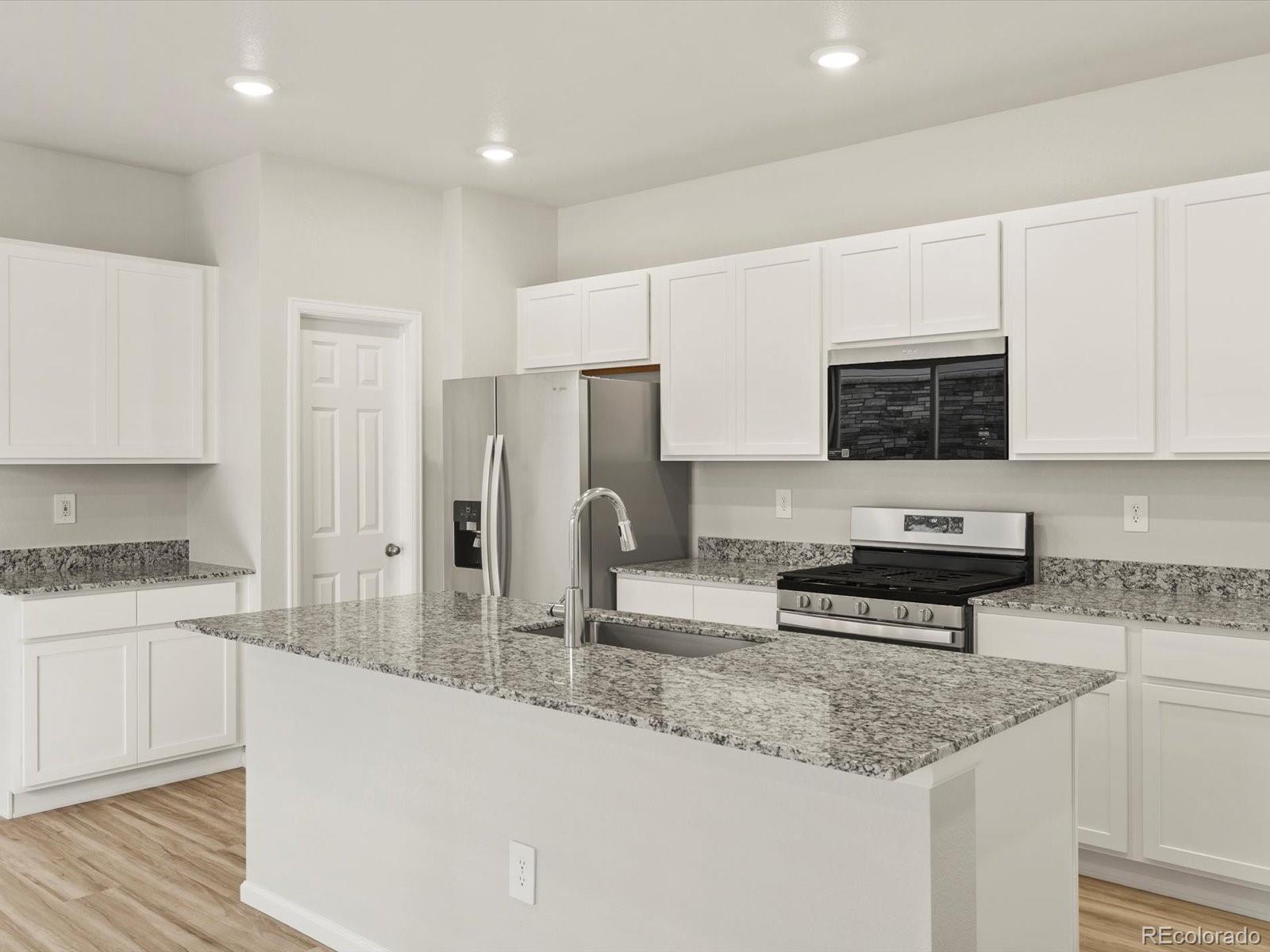 MLS Image #8 for 22480 e 8th avenue,aurora, Colorado