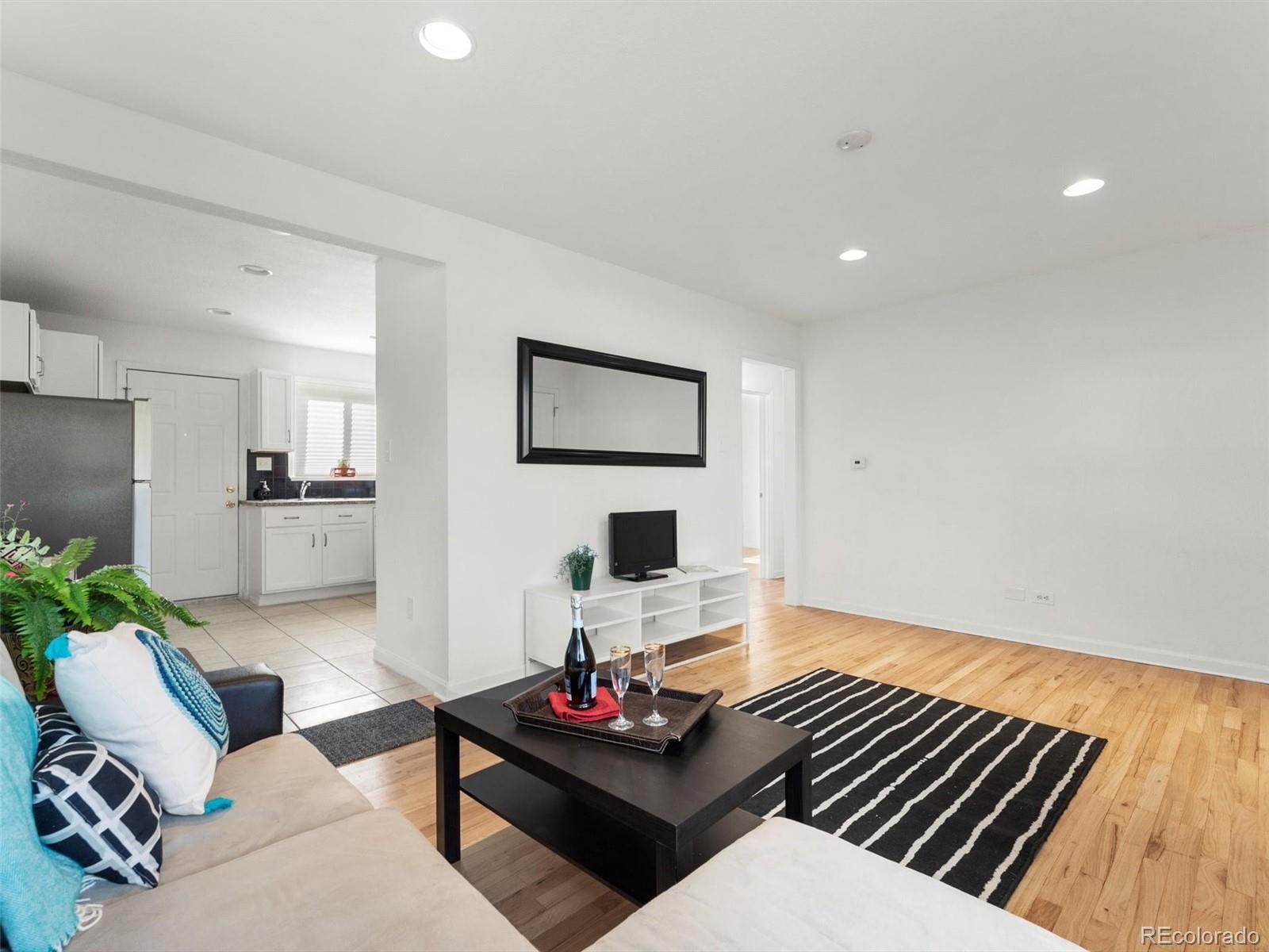 MLS Image #7 for 2865  quebec street,denver, Colorado