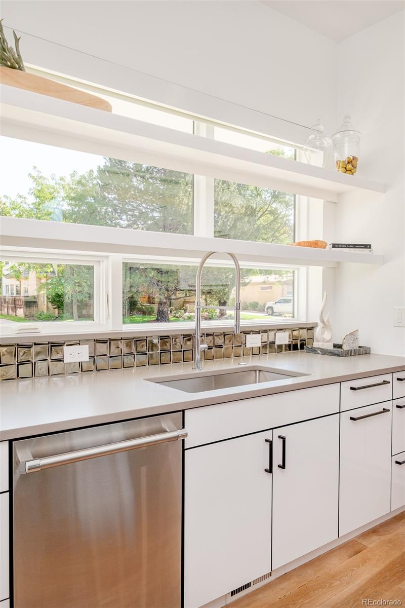 MLS Image #15 for 221 s forest street,denver, Colorado