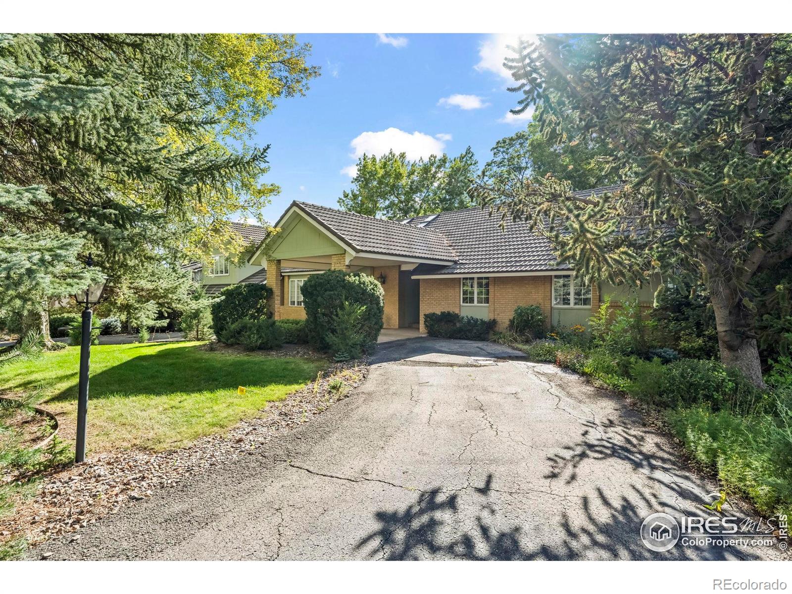 MLS Image #3 for 4697  tanglewood trail,boulder, Colorado