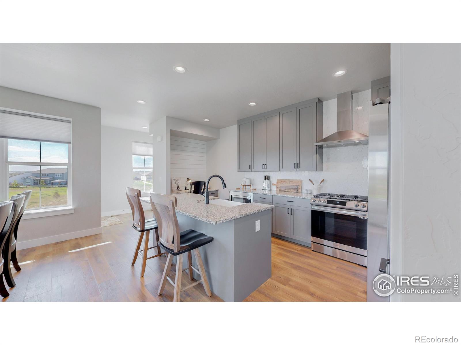 MLS Image #7 for 275  dipper court,berthoud, Colorado