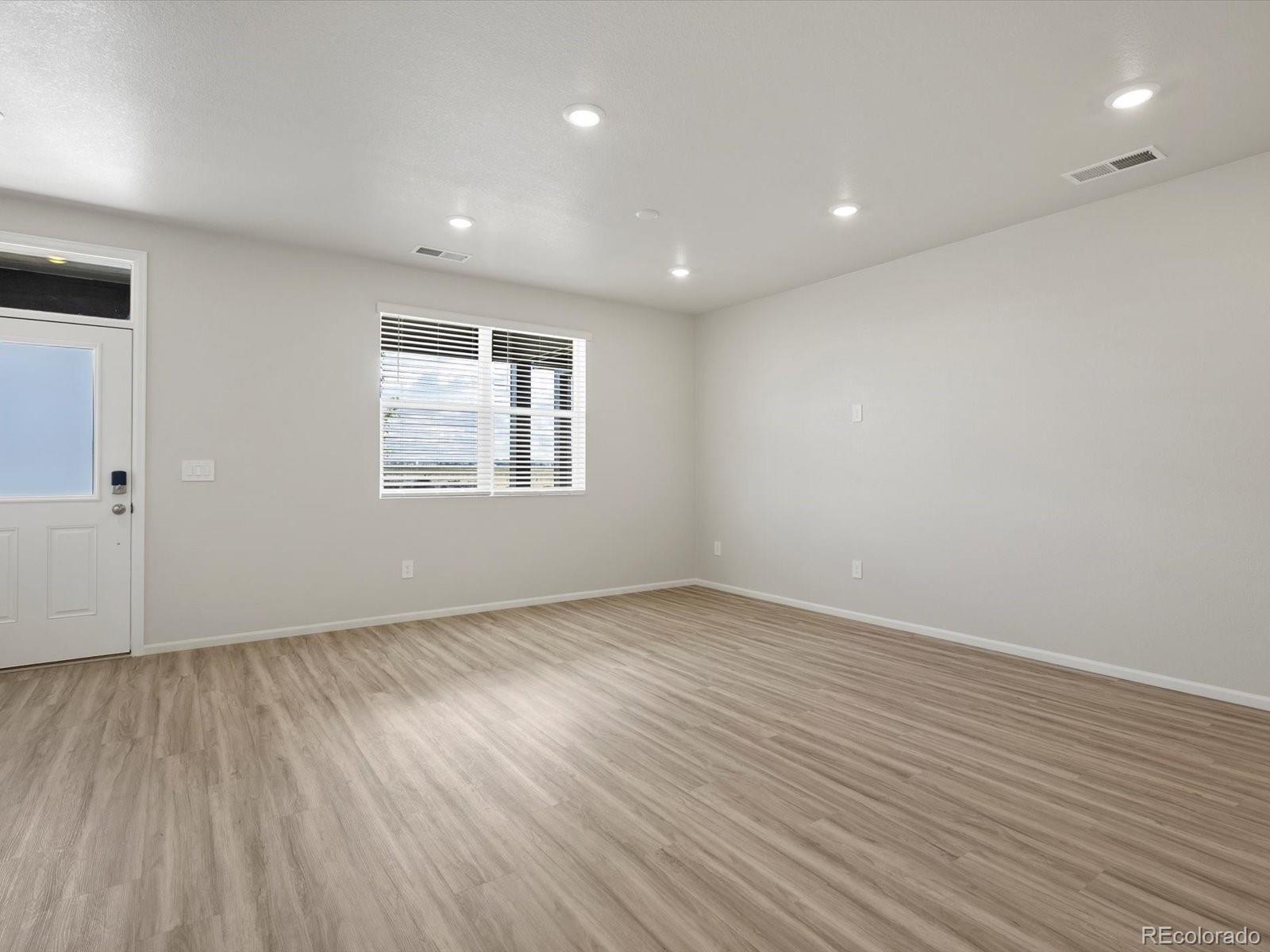 MLS Image #3 for 791 n tibet street,aurora, Colorado