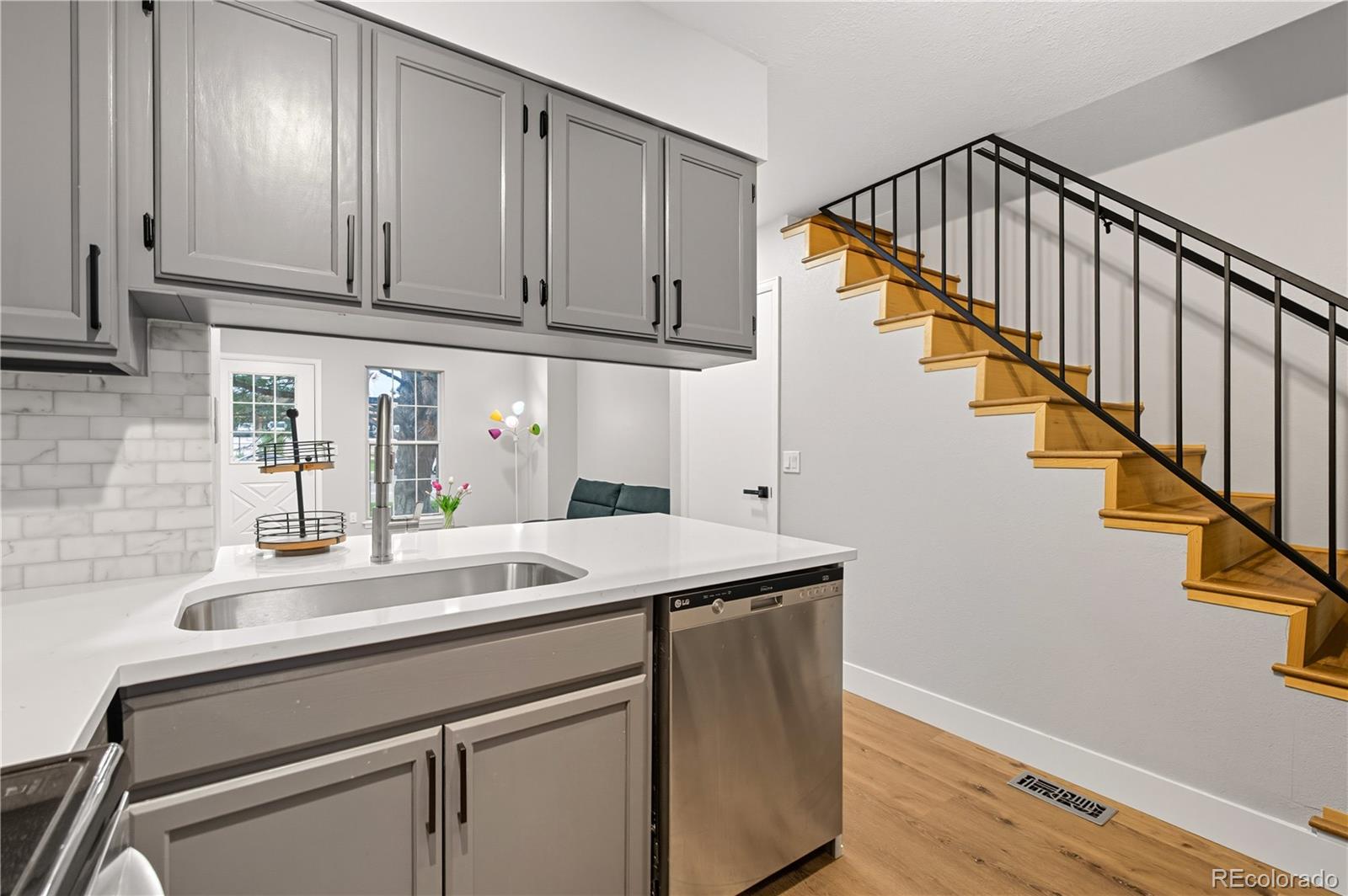 MLS Image #6 for 6784 s independence street ,littleton, Colorado