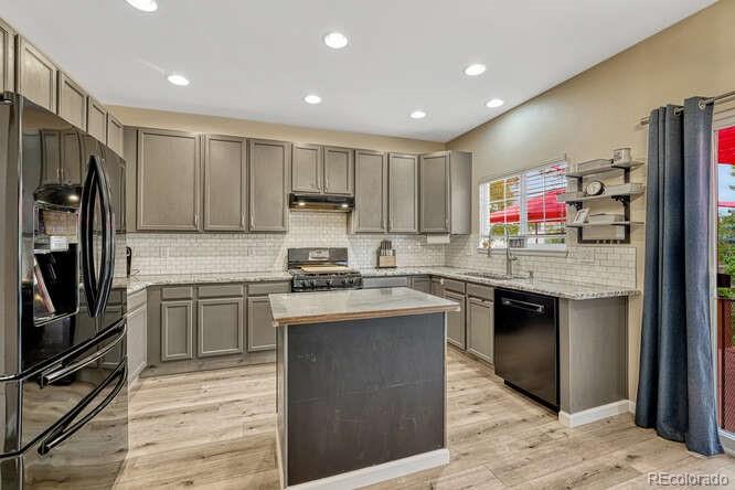 MLS Image #6 for 18980 e garden drive,aurora, Colorado