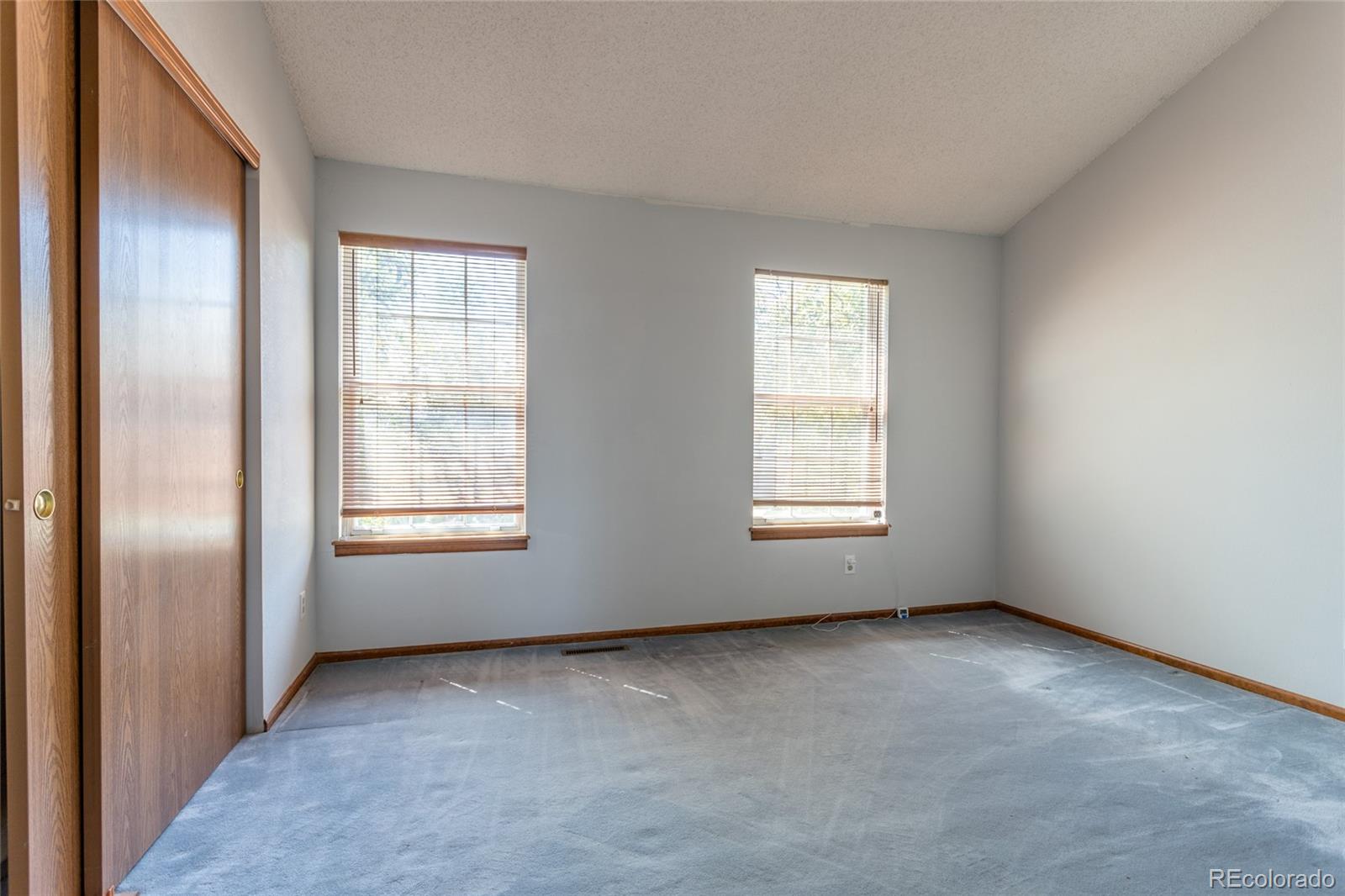 MLS Image #5 for 142  pheasant run,louisville, Colorado