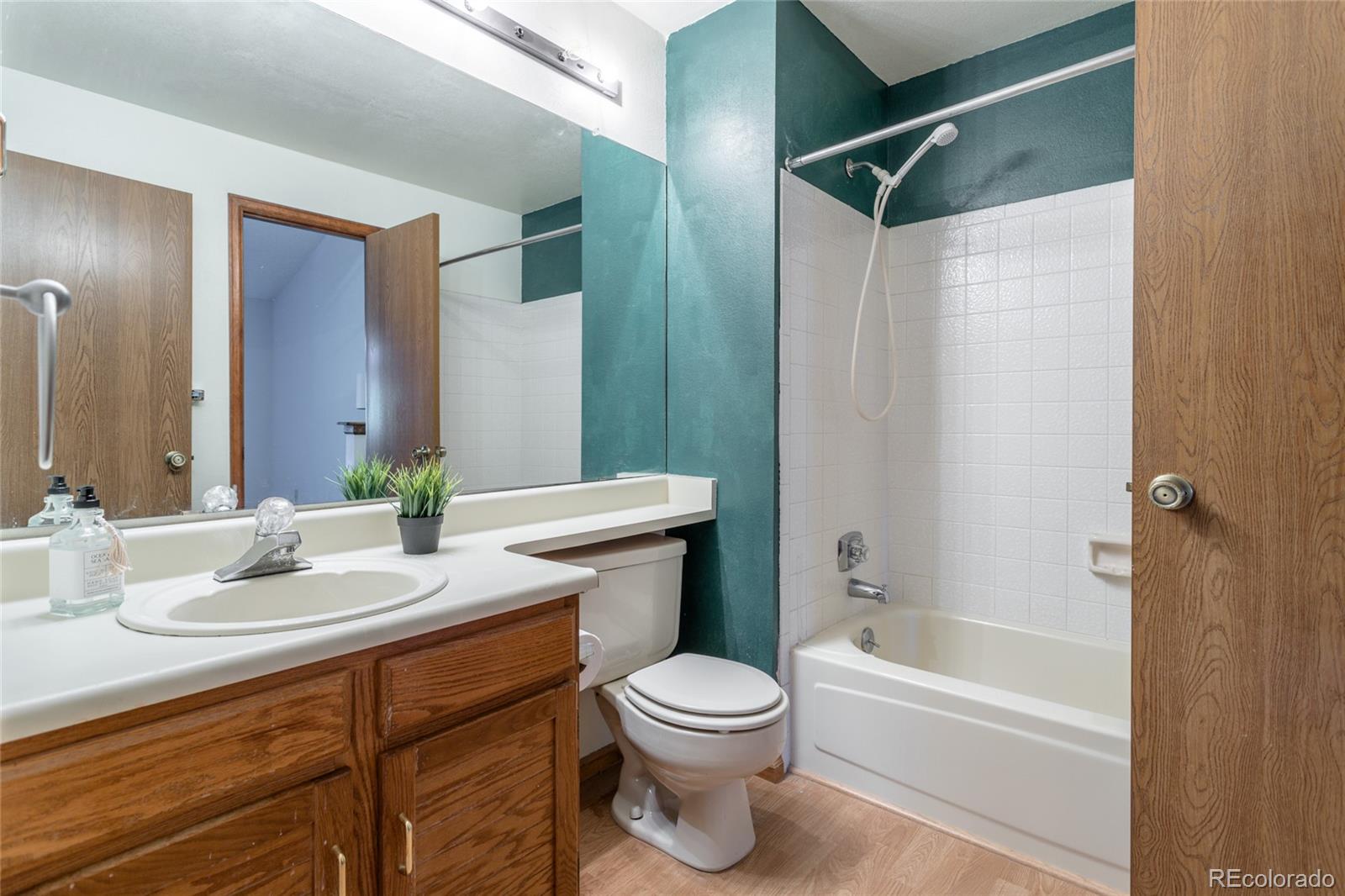 MLS Image #7 for 142  pheasant run,louisville, Colorado
