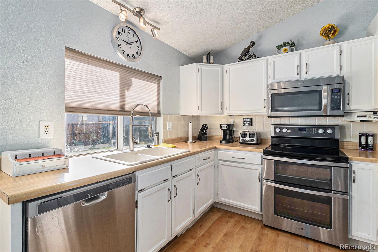 MLS Image #8 for 12172  dahlia drive,thornton, Colorado