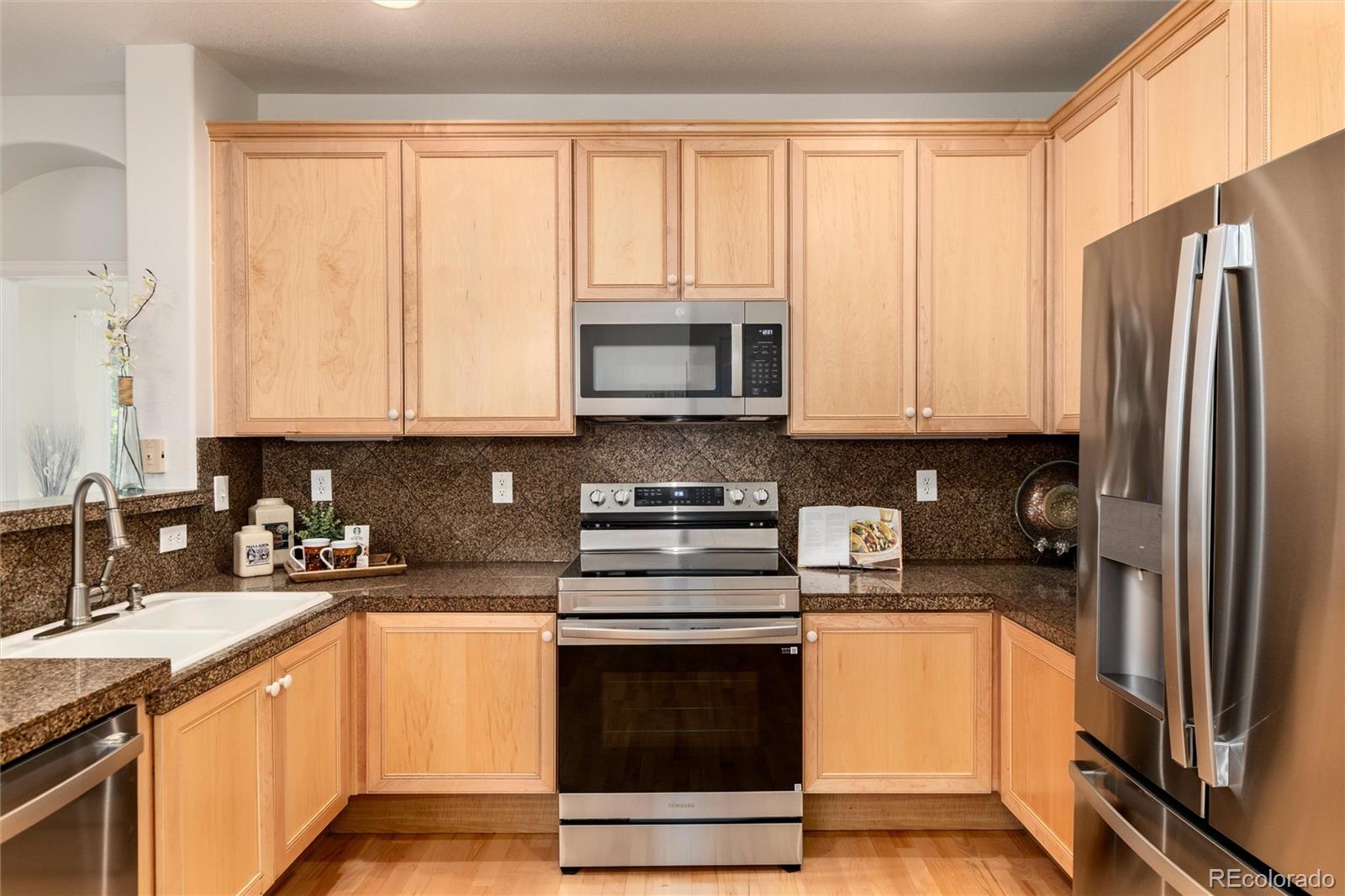 MLS Image #11 for 7777 e 23rd avenue 202,denver, Colorado