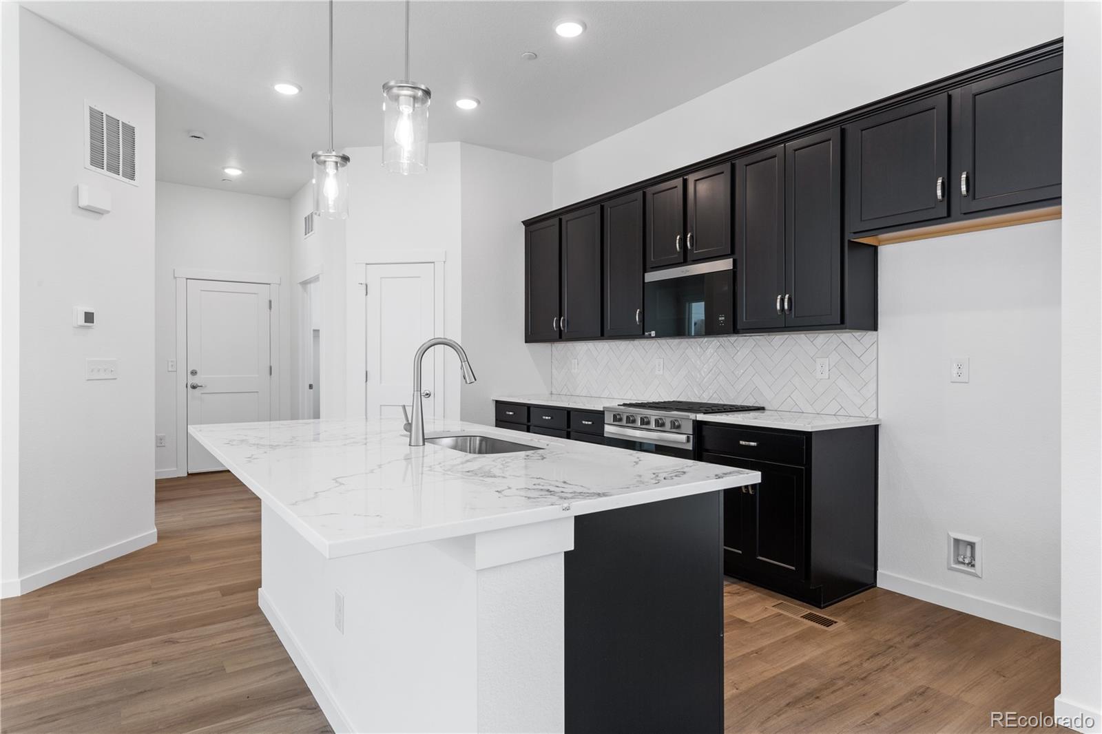 MLS Image #4 for 46  waterford street,erie, Colorado