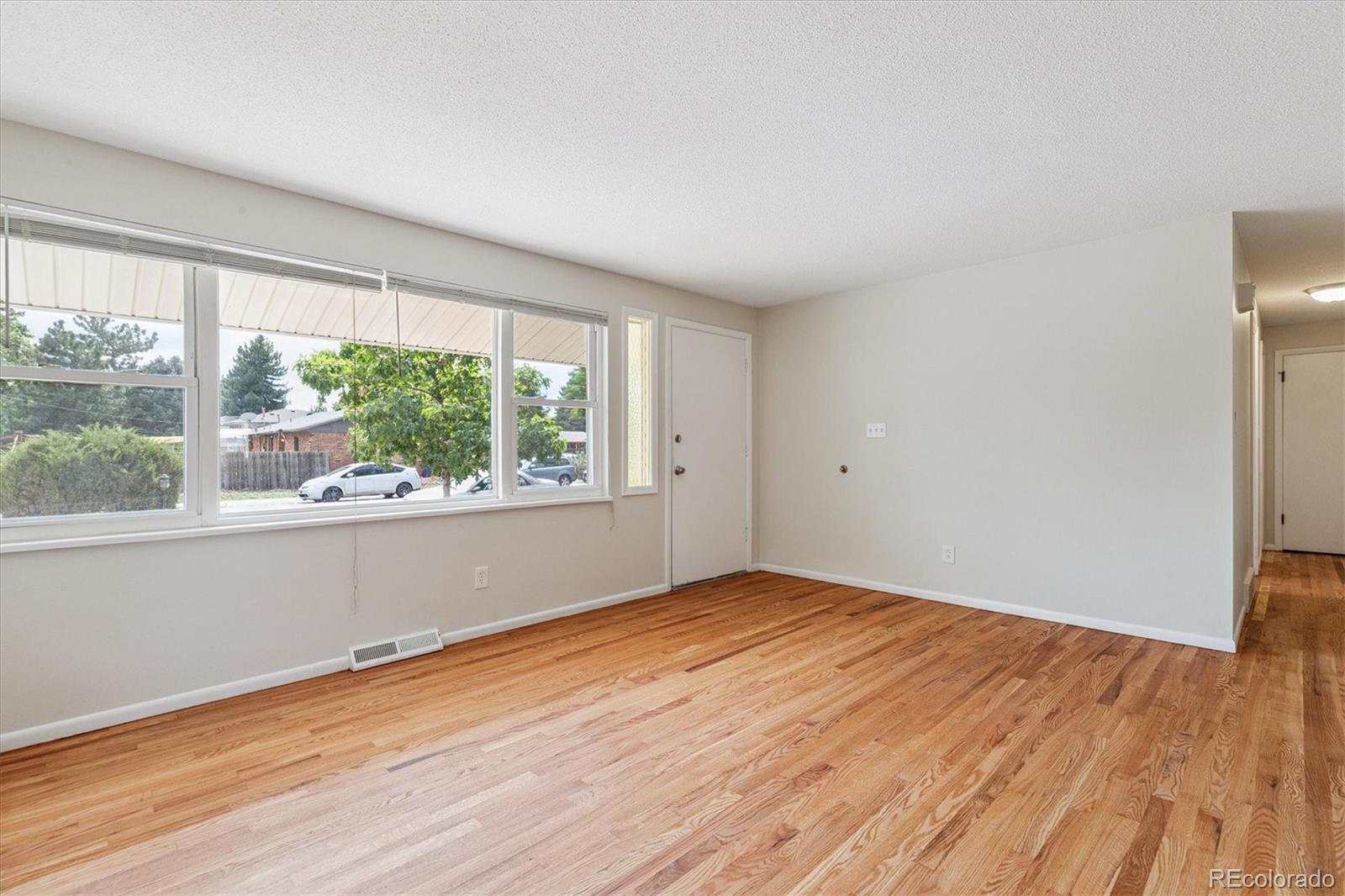 MLS Image #3 for 7255 e louisiana avenue,denver, Colorado