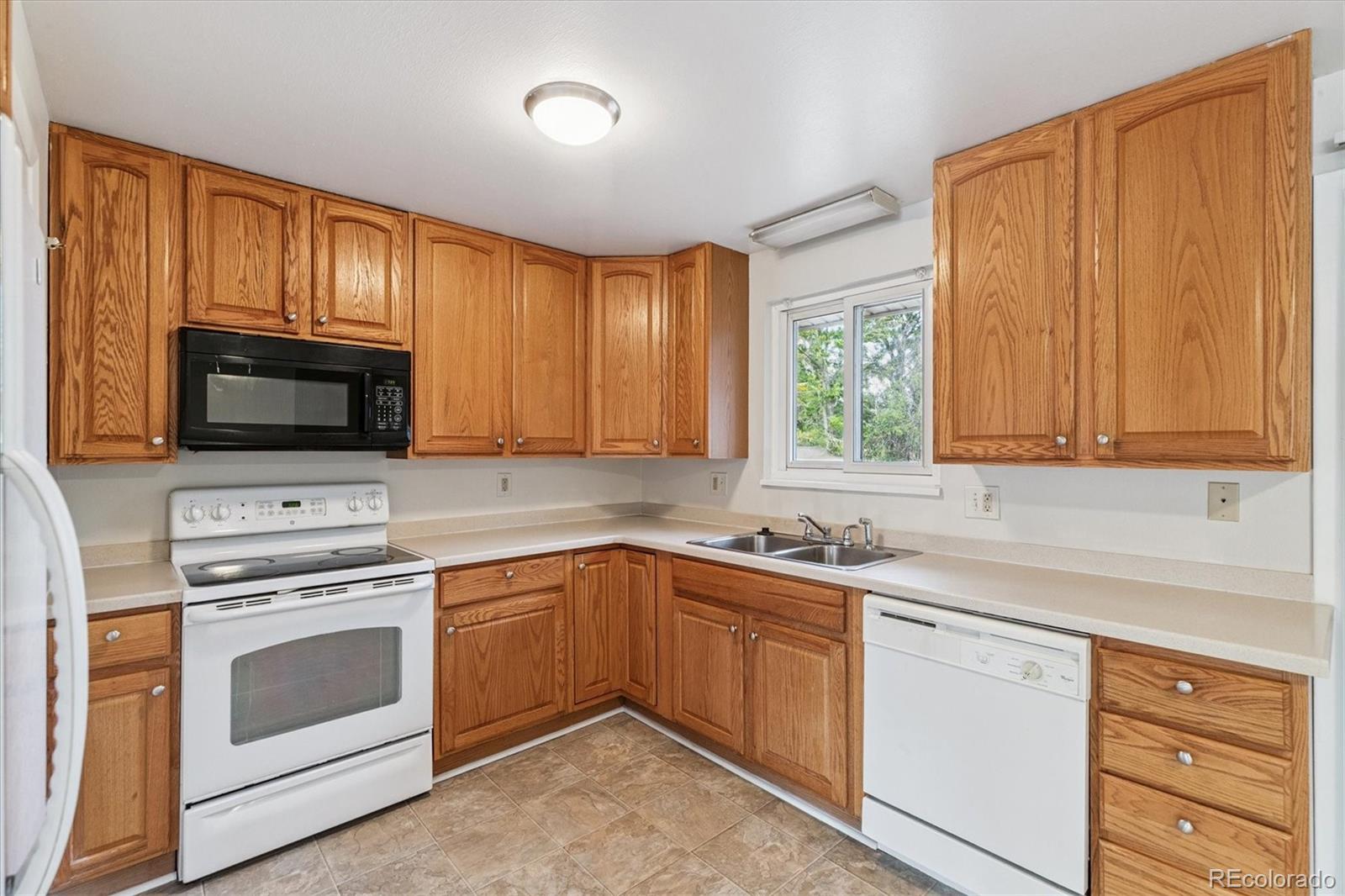 MLS Image #6 for 7255 e louisiana avenue,denver, Colorado