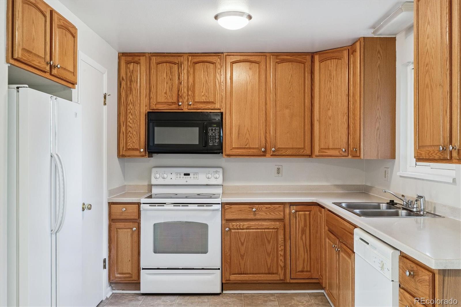 MLS Image #7 for 7255 e louisiana avenue,denver, Colorado