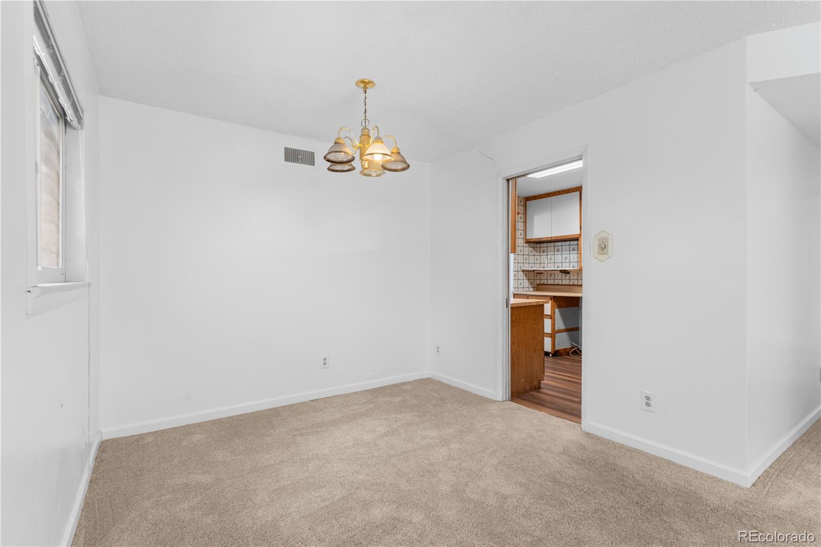 MLS Image #11 for 13045 e 13th avenue,aurora, Colorado
