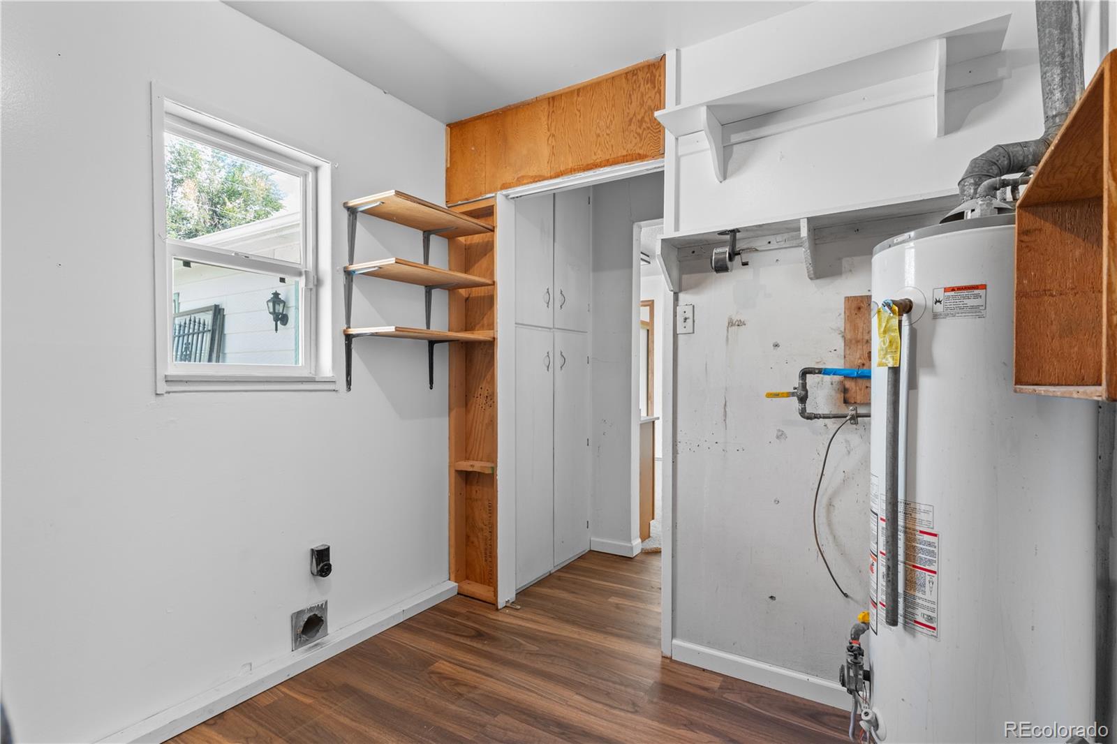 MLS Image #15 for 13045 e 13th avenue,aurora, Colorado