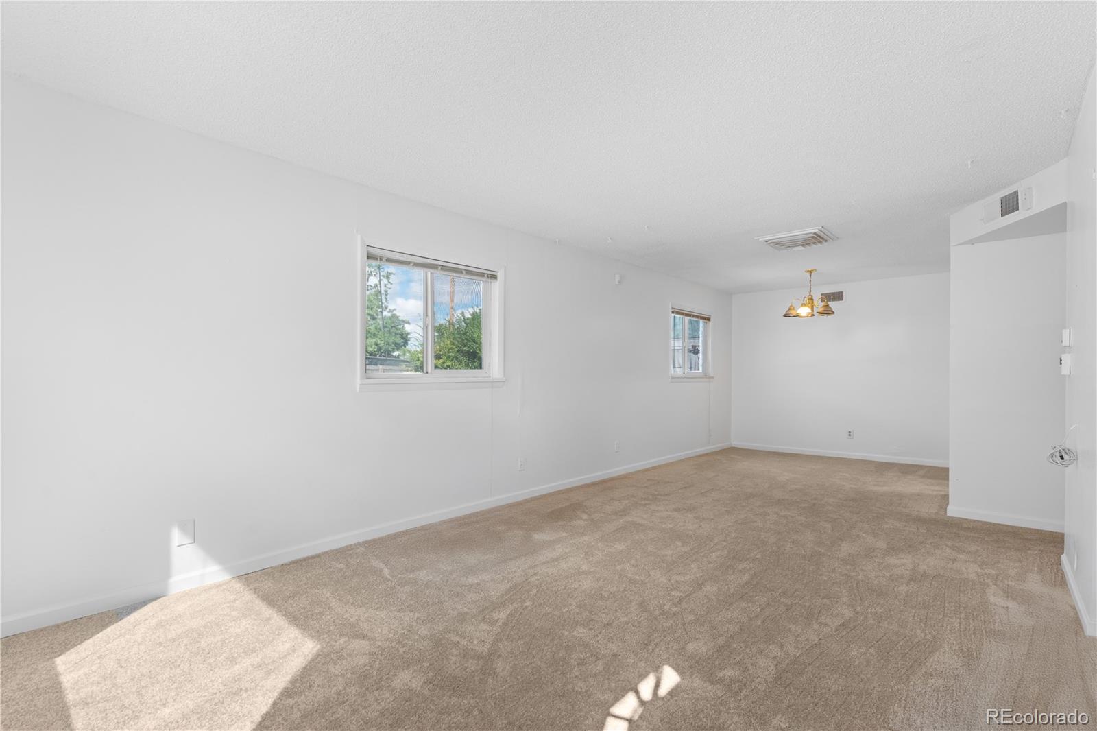 MLS Image #7 for 13045 e 13th avenue,aurora, Colorado