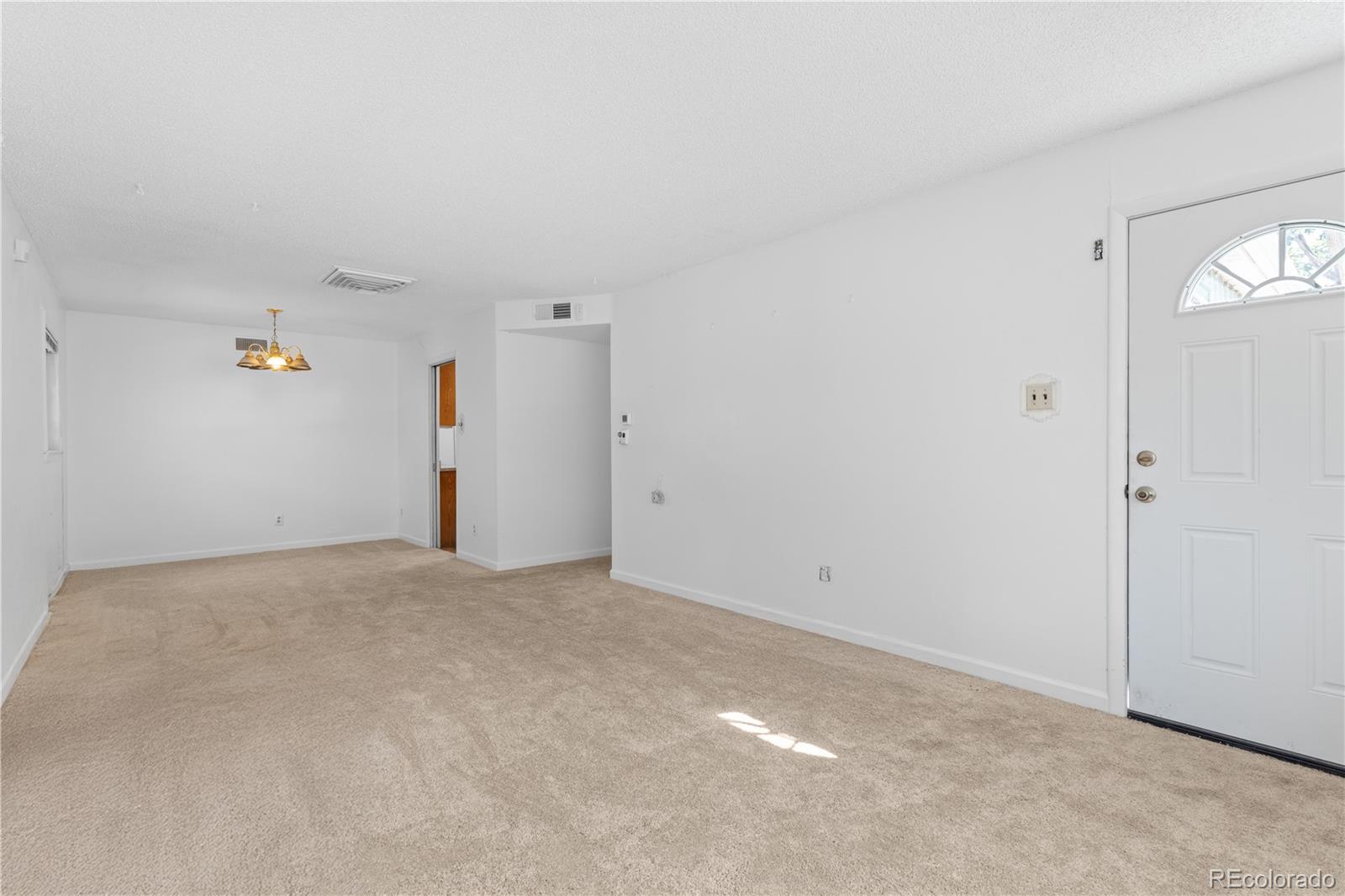MLS Image #8 for 13045 e 13th avenue,aurora, Colorado