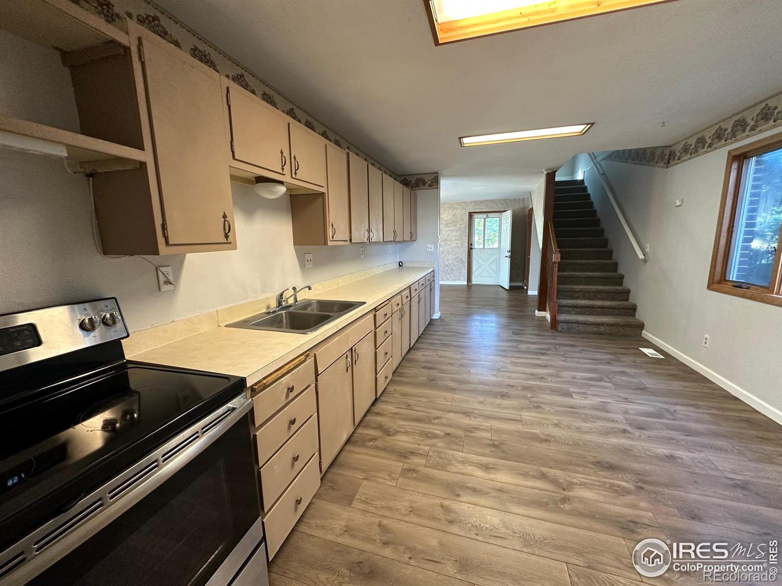 MLS Image #5 for 601 e 2nd street,akron, Colorado