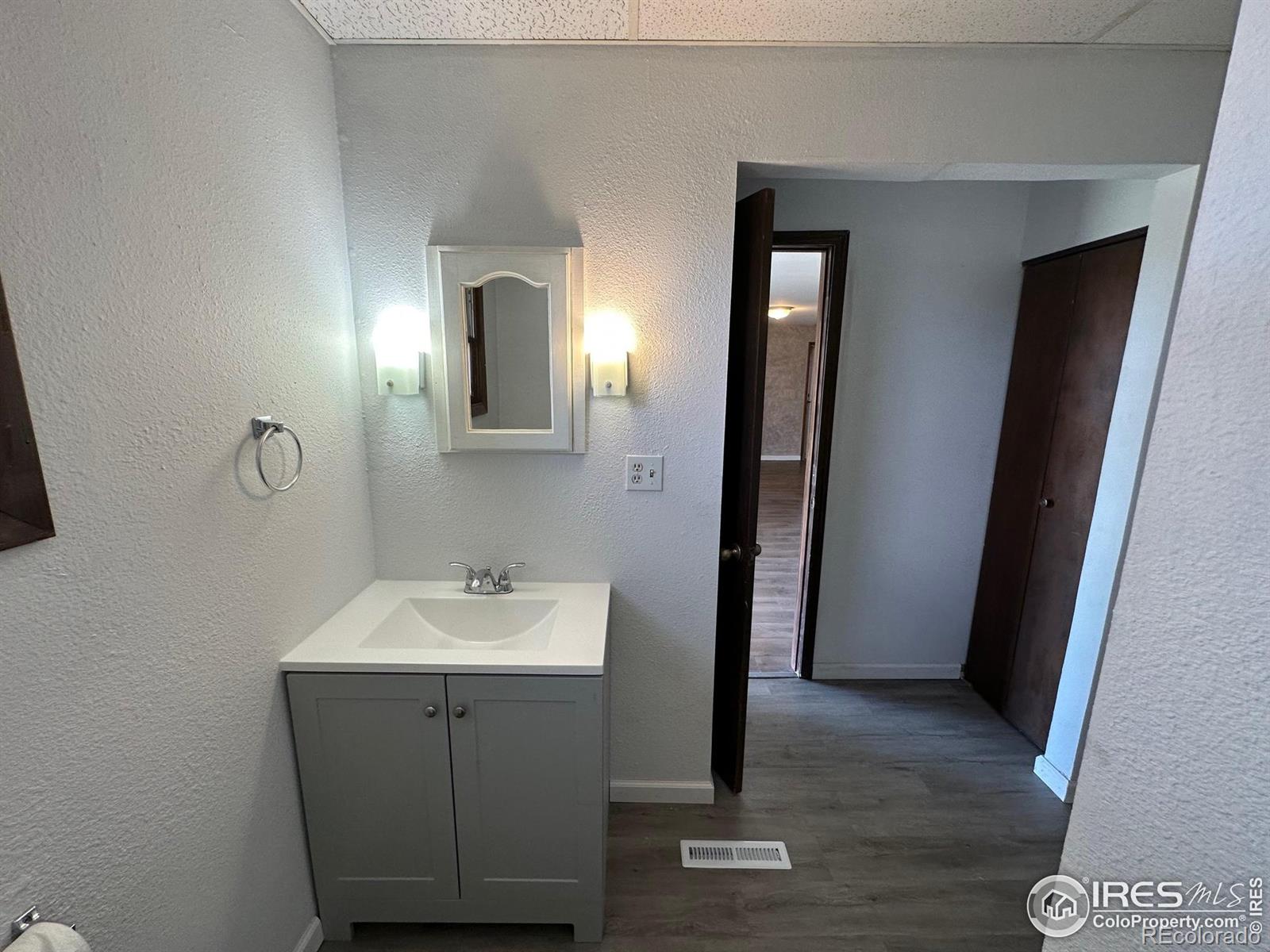 MLS Image #7 for 601 e 2nd street,akron, Colorado