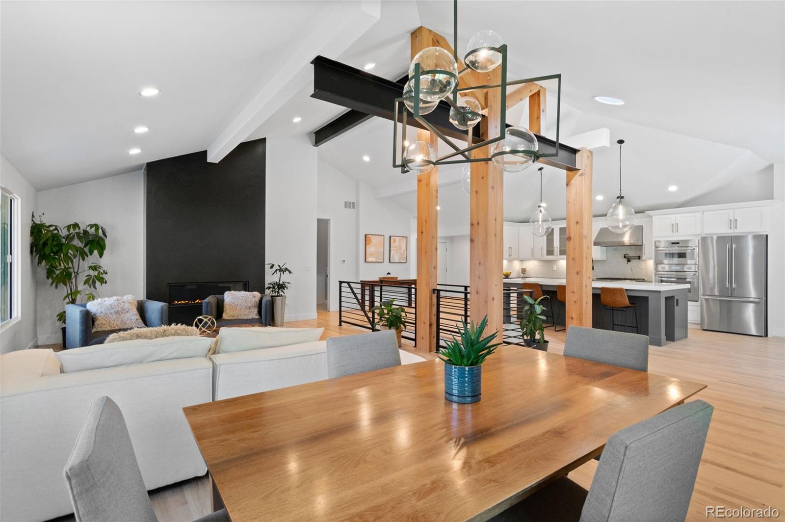 MLS Image #11 for 3049 s vine street,denver, Colorado