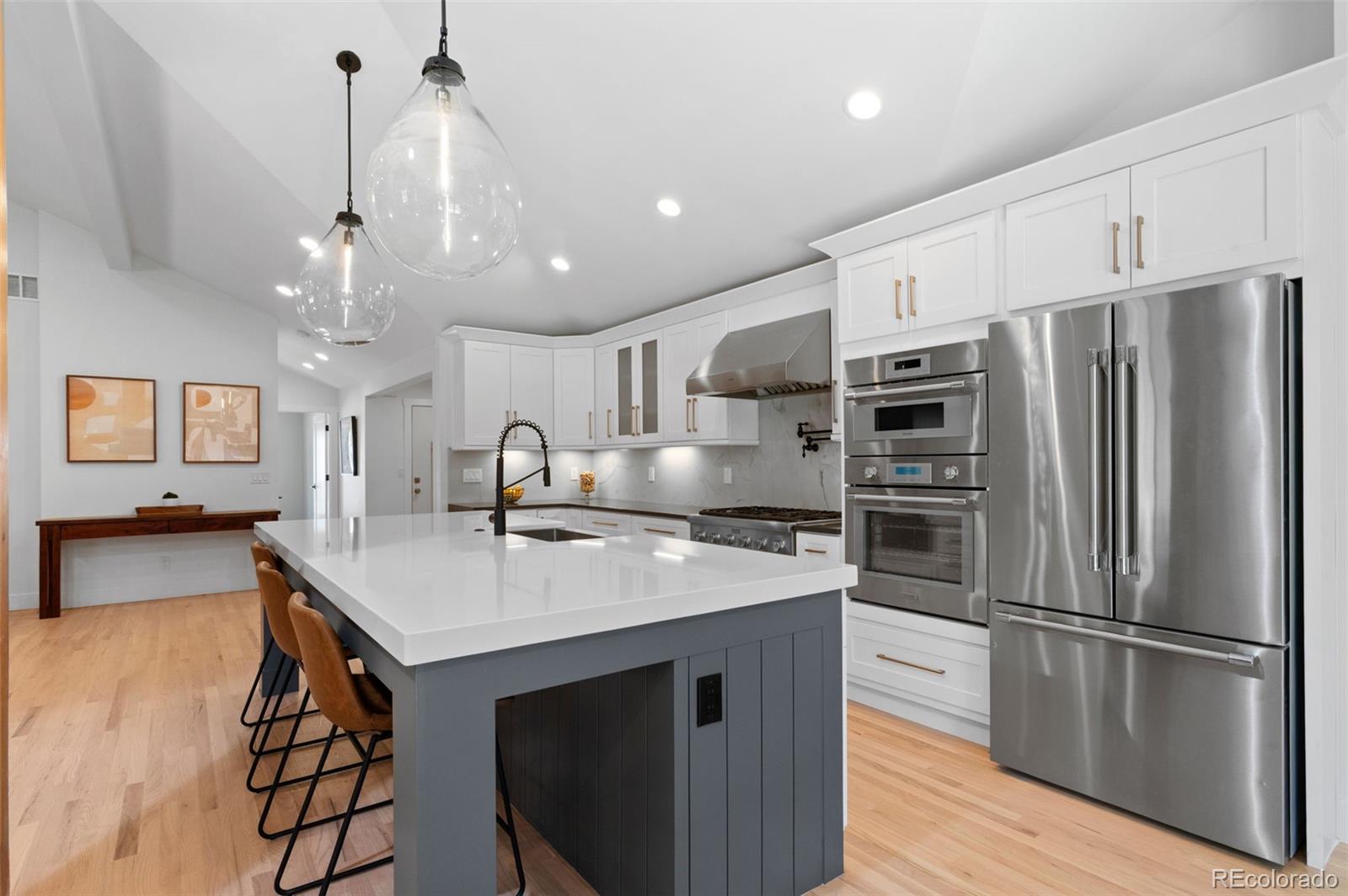 MLS Image #13 for 3049 s vine street,denver, Colorado
