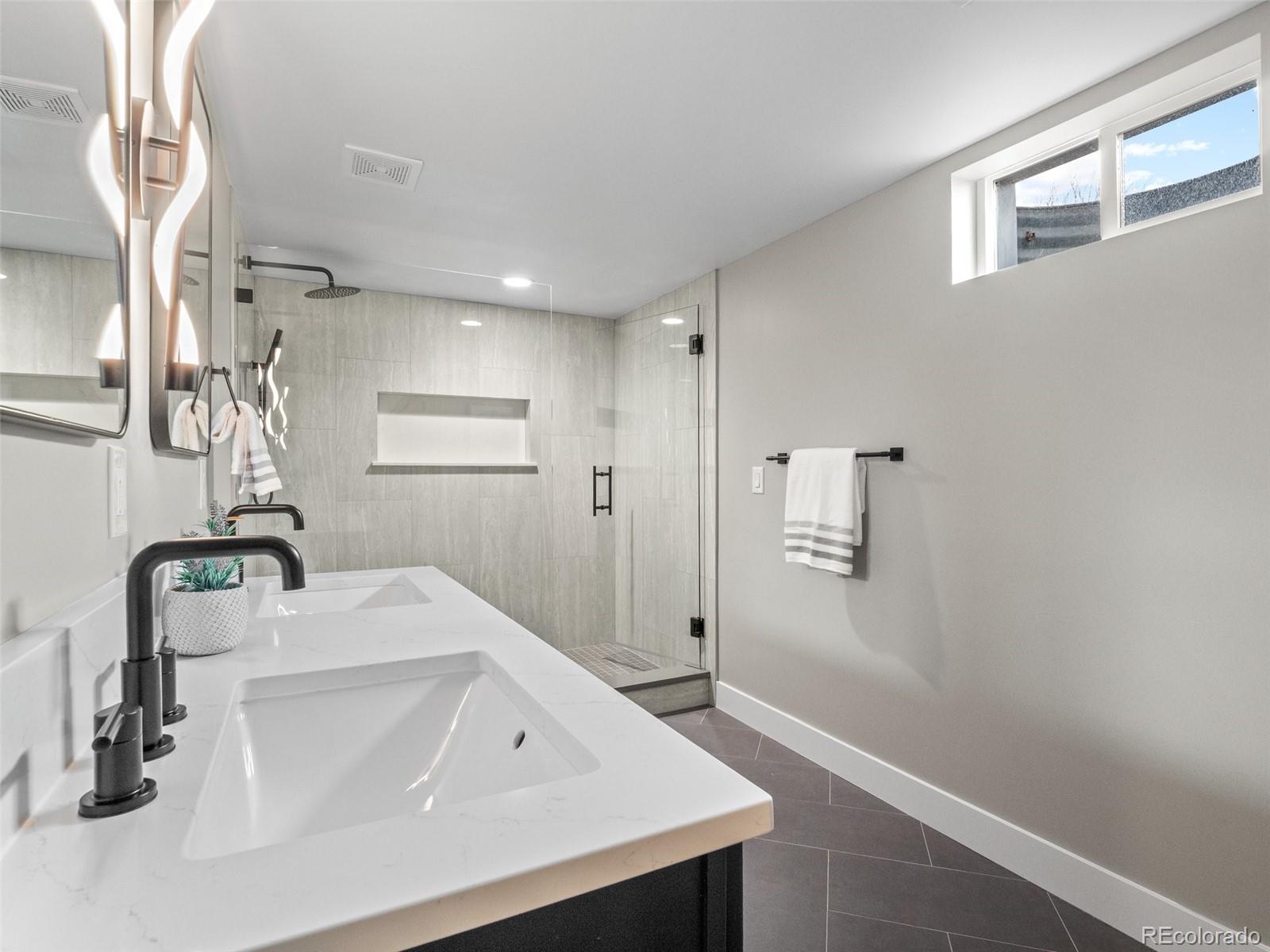 MLS Image #34 for 3049 s vine street,denver, Colorado