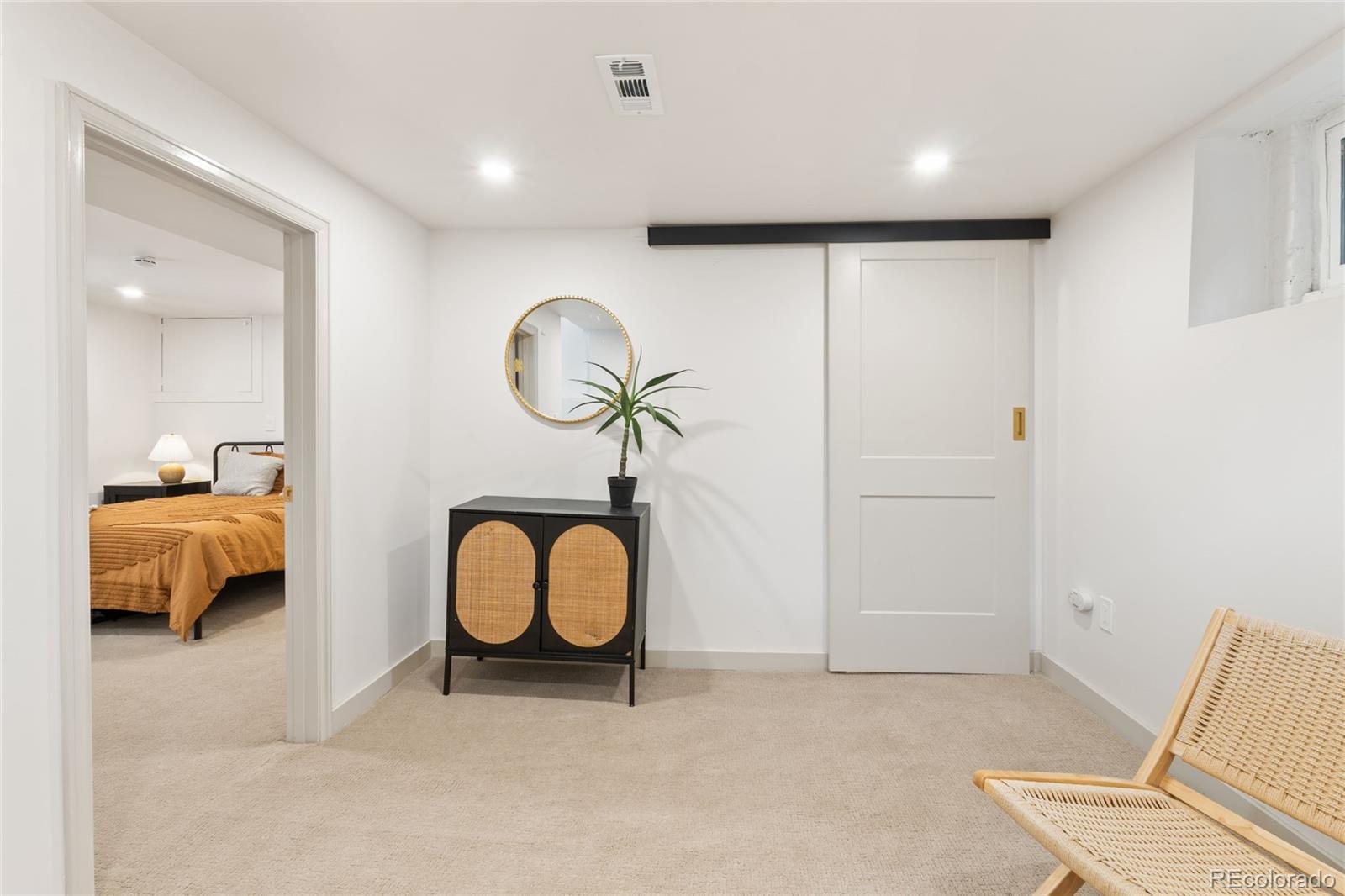 MLS Image #18 for 838 s sherman street,denver, Colorado