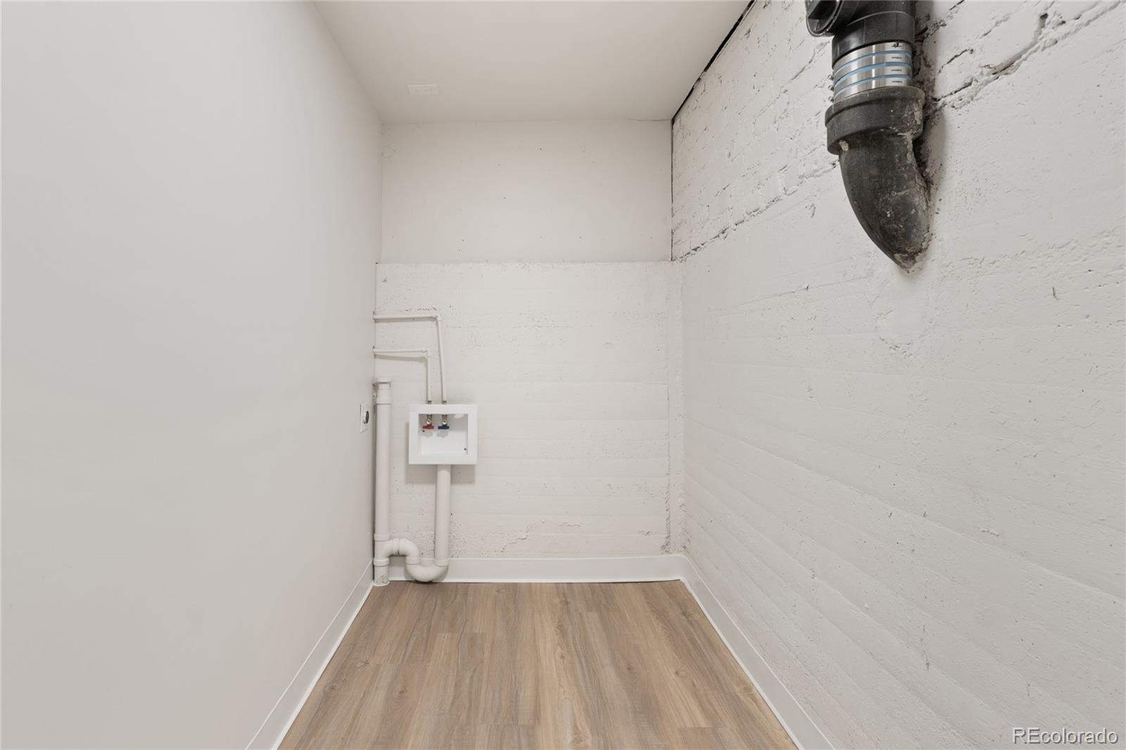 MLS Image #20 for 838 s sherman street,denver, Colorado