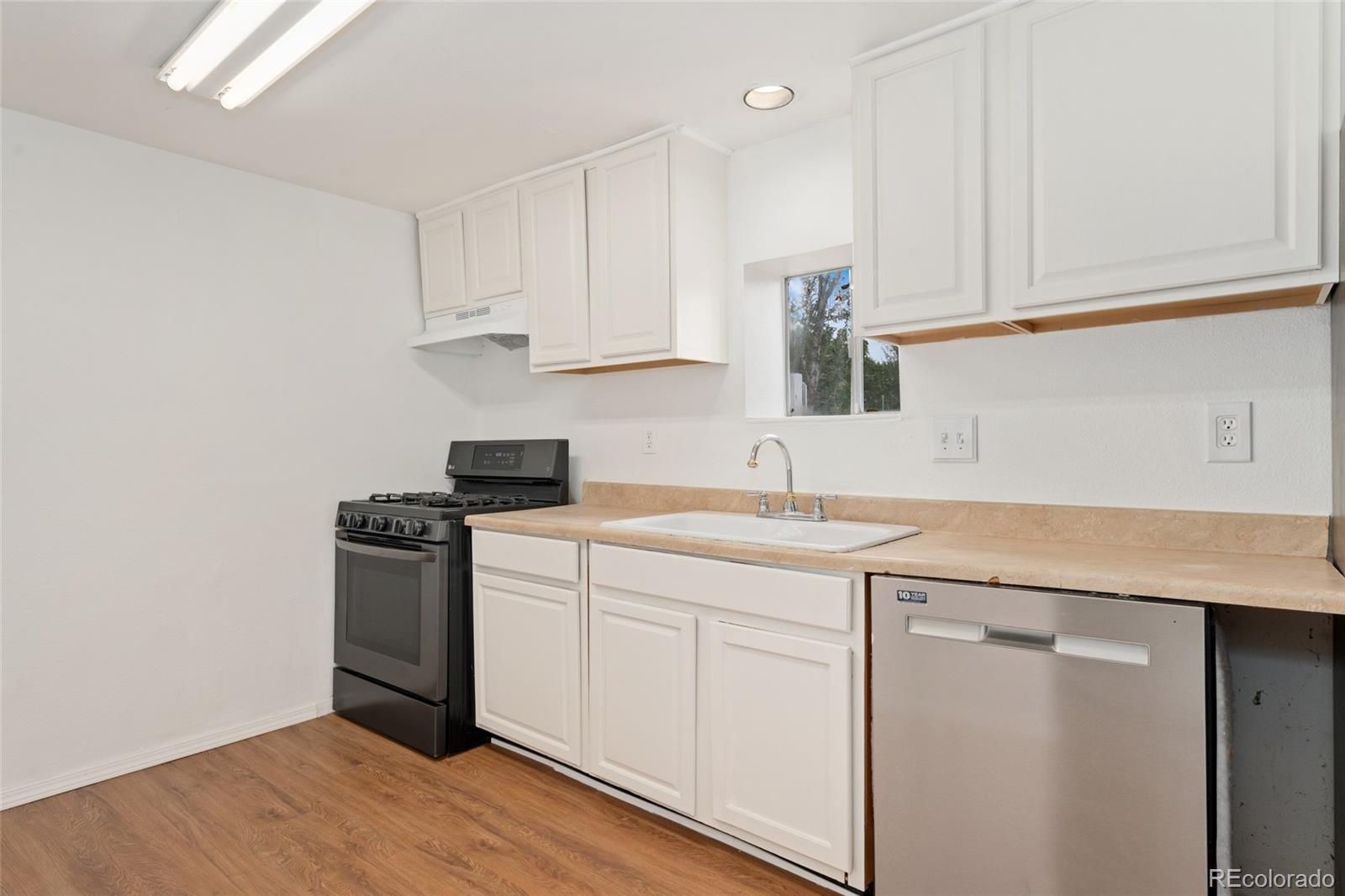 MLS Image #14 for 8640 w alameda avenue,lakewood, Colorado
