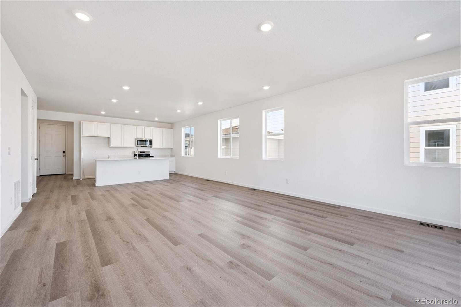 MLS Image #6 for 45941  gentry avenue,bennett, Colorado