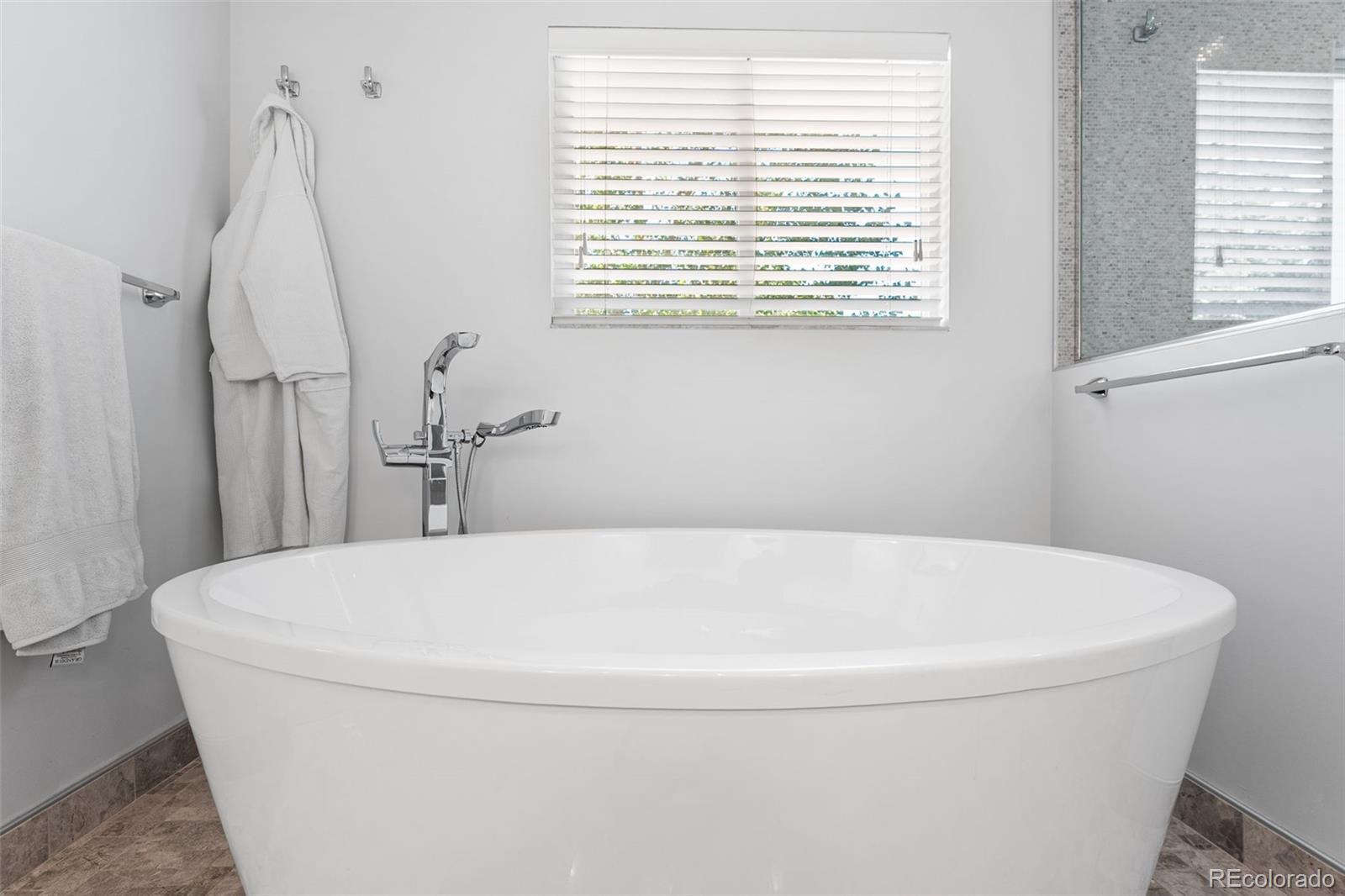 MLS Image #18 for 6127 s coventry lane,littleton, Colorado